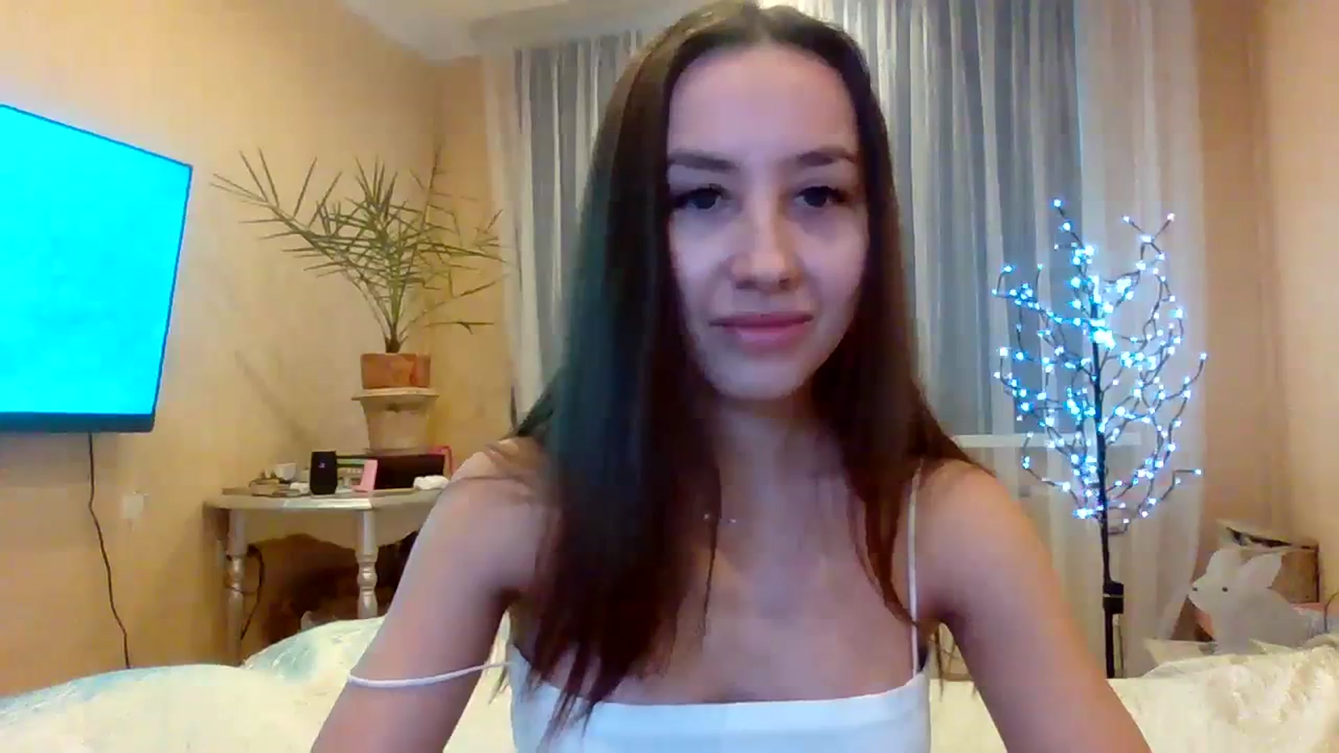 Gallery image thumbnail from Wild_kitten_'s myfreecams stream on, 12/21/2023, 04:23 image 2 of 20