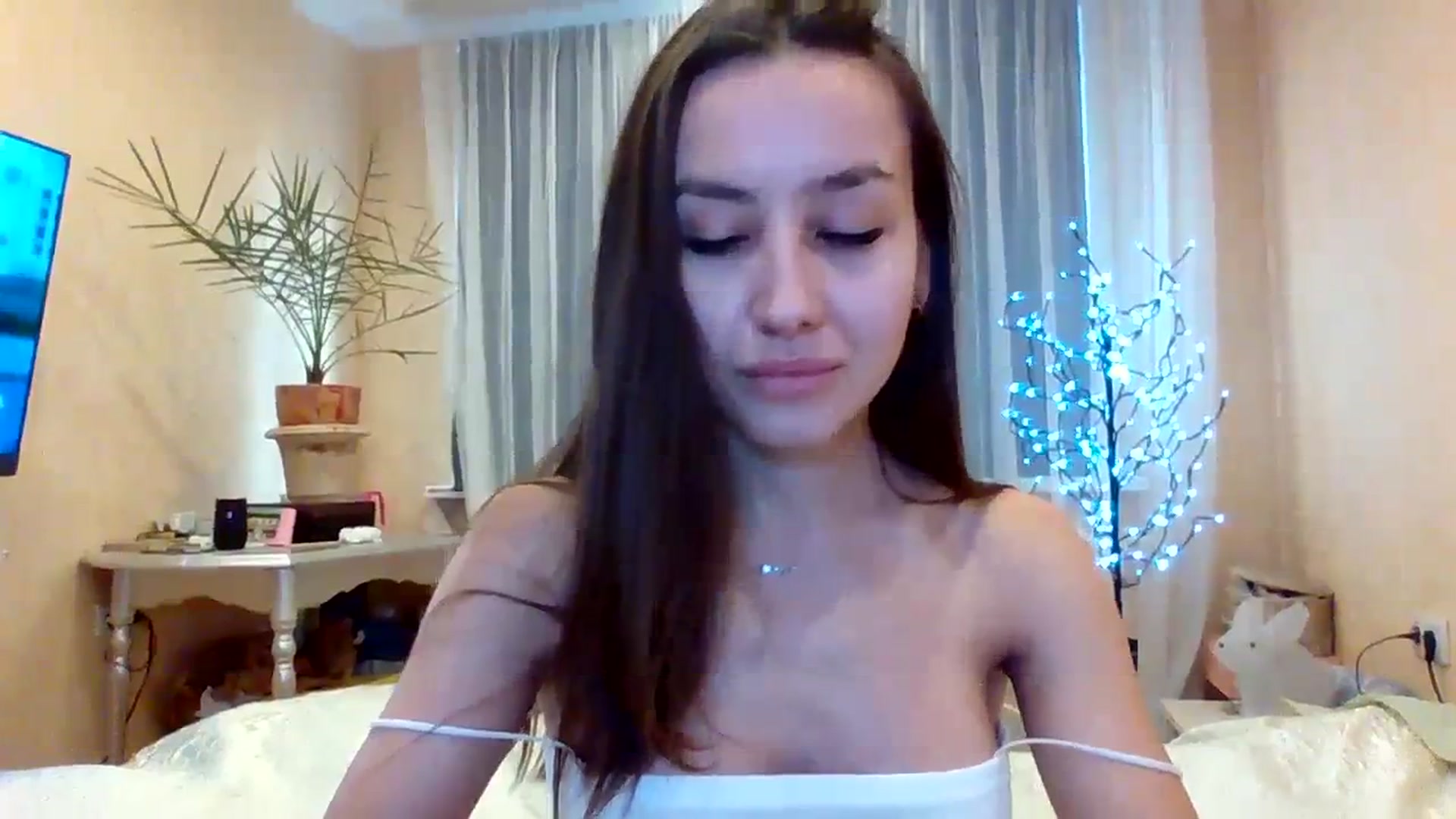 Gallery image thumbnail from Wild_kitten_'s myfreecams stream on, 12/21/2023, 04:23 image 17 of 20