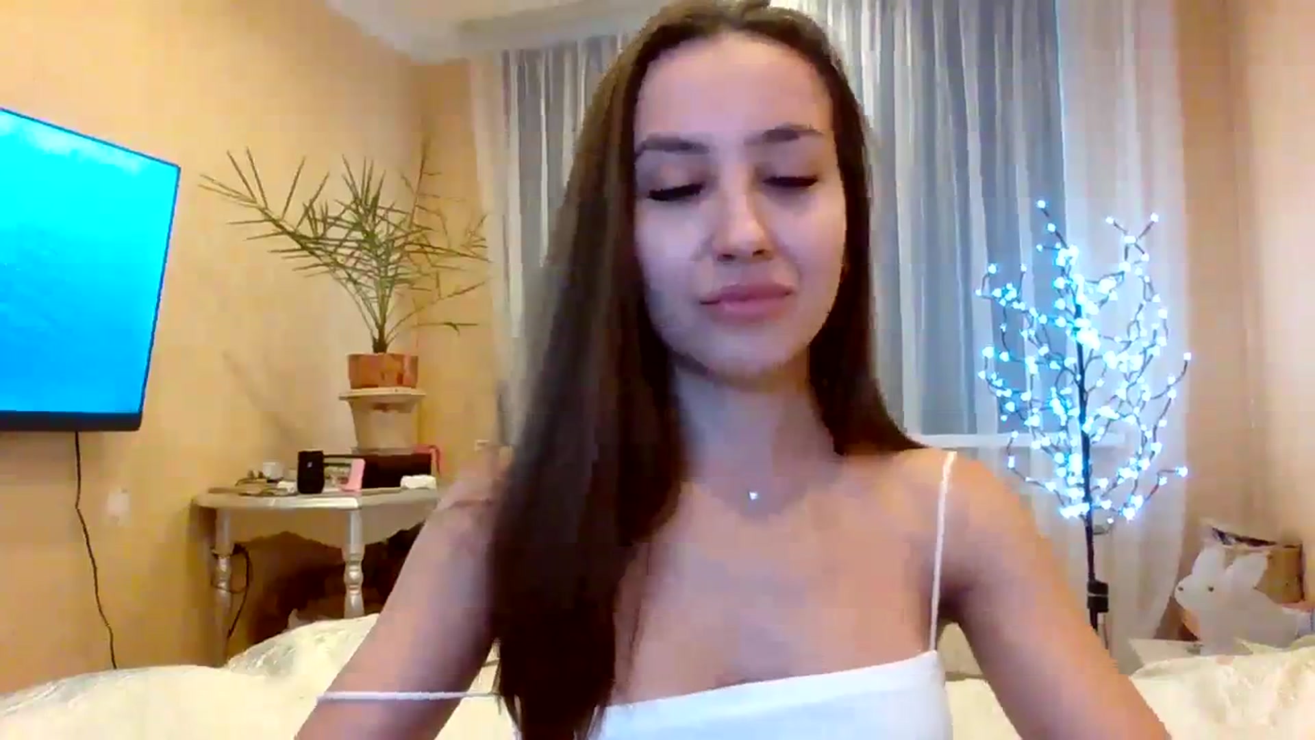 Gallery image thumbnail from Wild_kitten_'s myfreecams stream on, 12/21/2023, 04:23 image 6 of 20