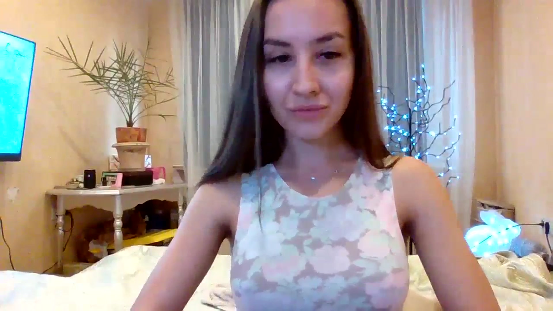 Gallery image thumbnail from Wild_kitten_'s myfreecams stream on, 12/27/2023, 04:27 image 16 of 20
