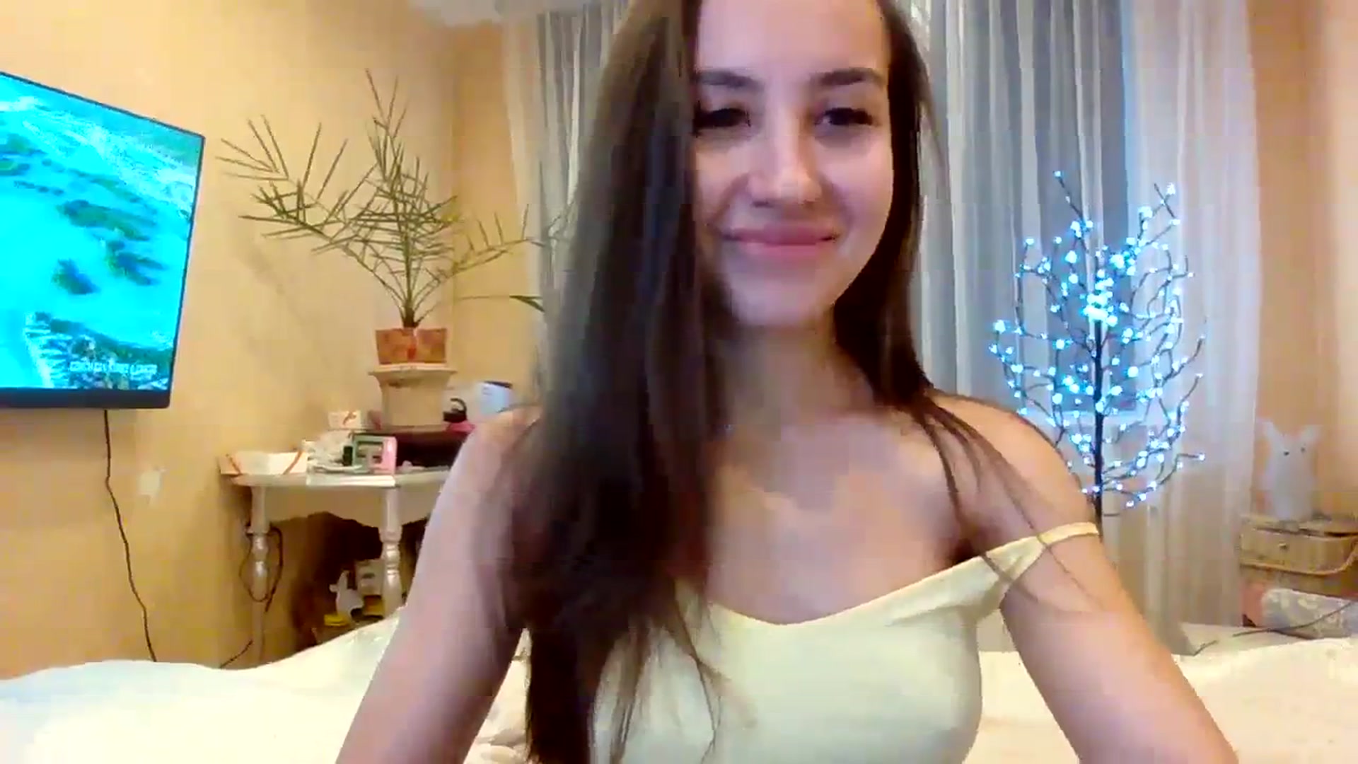Gallery image thumbnail from Wild_kitten_'s myfreecams stream on, 01/06/2024, 04:17 image 18 of 20
