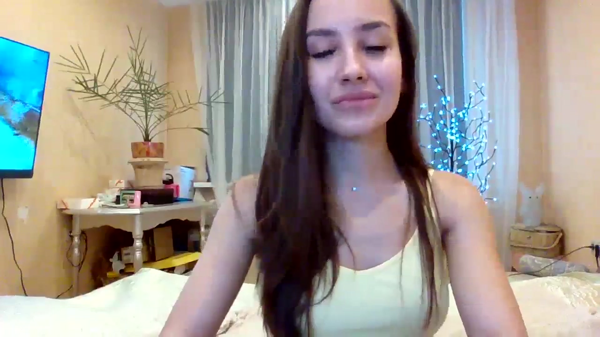 Gallery image thumbnail from Wild_kitten_'s myfreecams stream on, 01/06/2024, 04:38 image 10 of 20