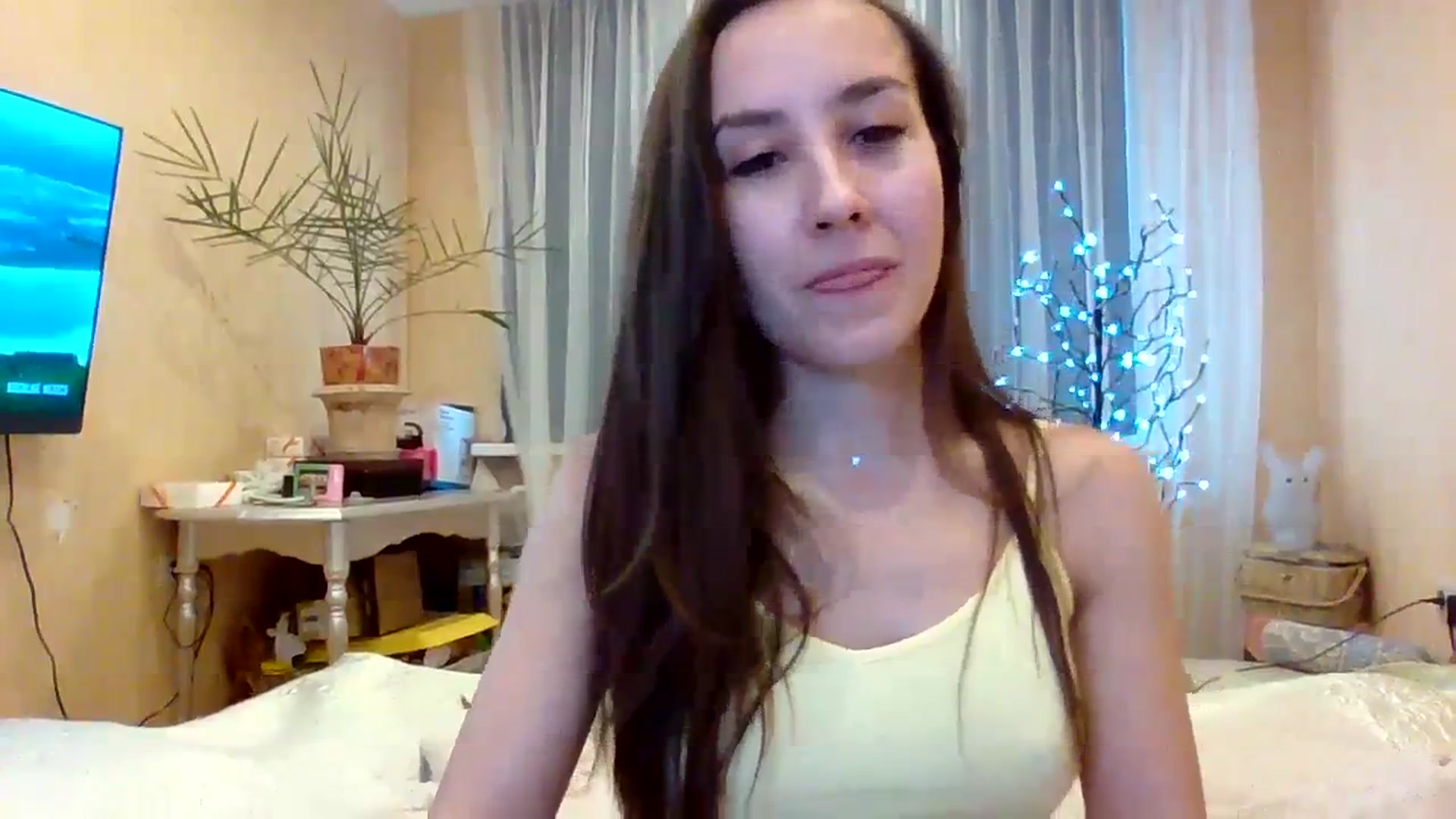 Gallery image thumbnail from Wild_kitten_'s myfreecams stream on, 01/06/2024, 04:38 image 12 of 20