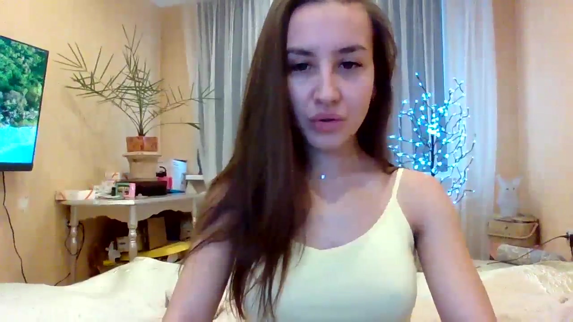 Gallery image thumbnail from Wild_kitten_'s myfreecams stream on, 01/06/2024, 04:38 image 18 of 20