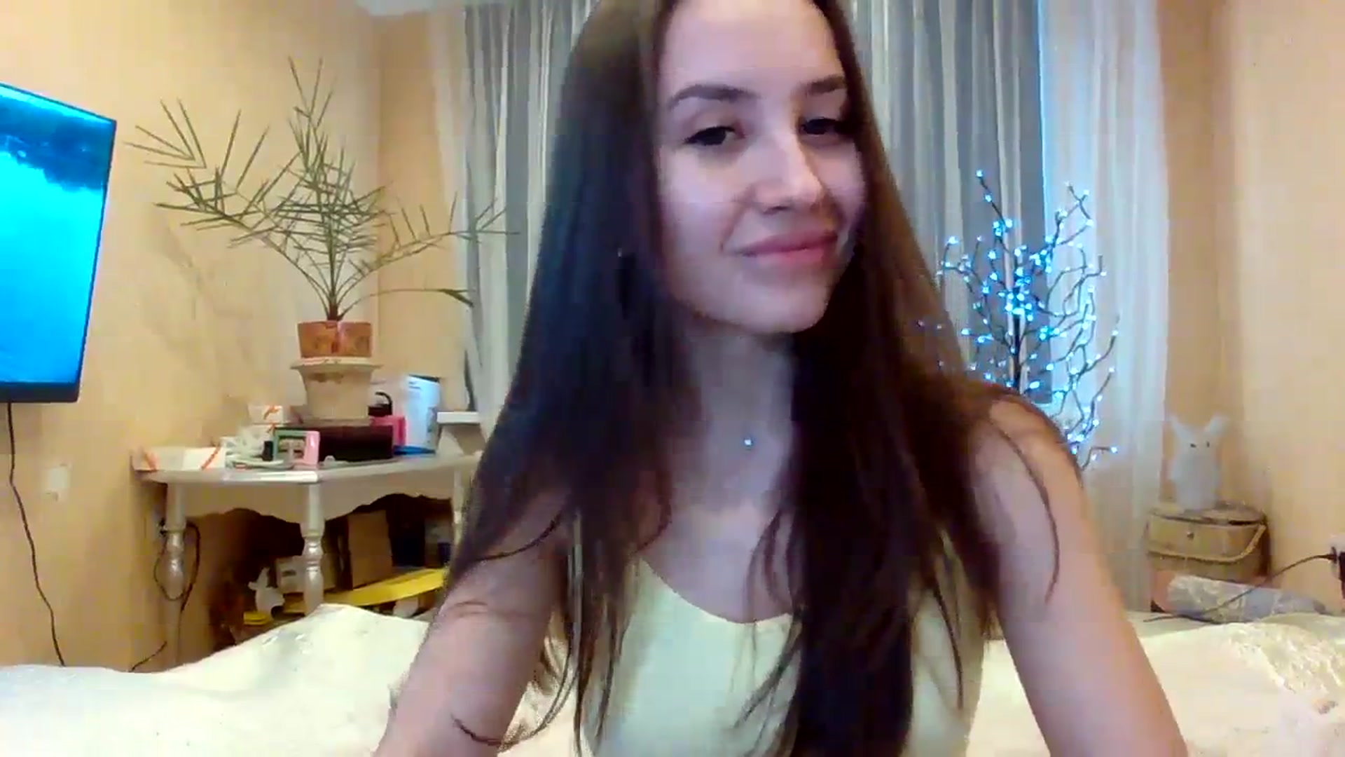 Gallery image thumbnail from Wild_kitten_'s myfreecams stream on, 01/06/2024, 04:38 image 16 of 20
