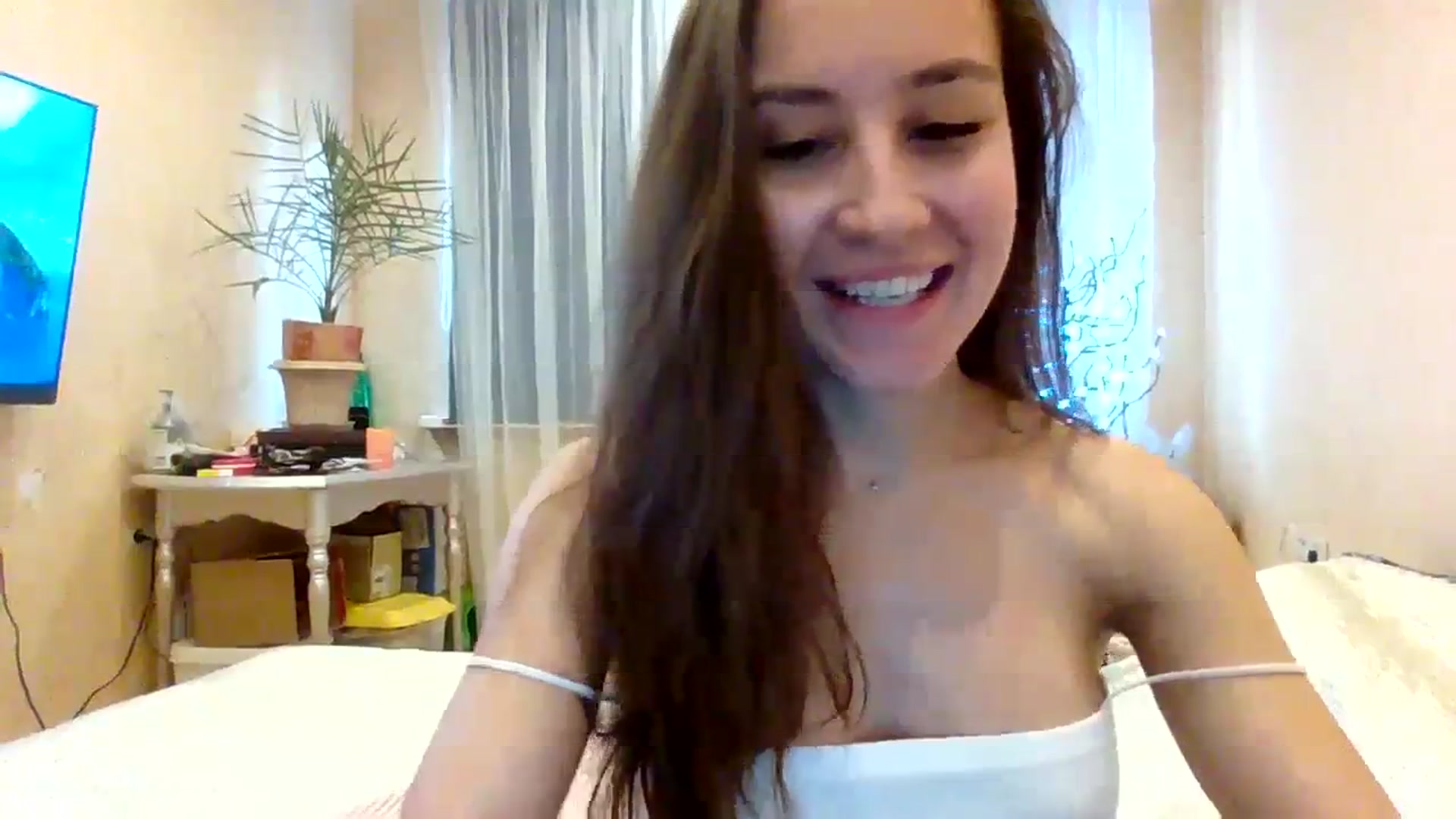 Gallery image thumbnail from Wild_kitten_'s myfreecams stream on, 02/22/2024, 05:11 image 14 of 20
