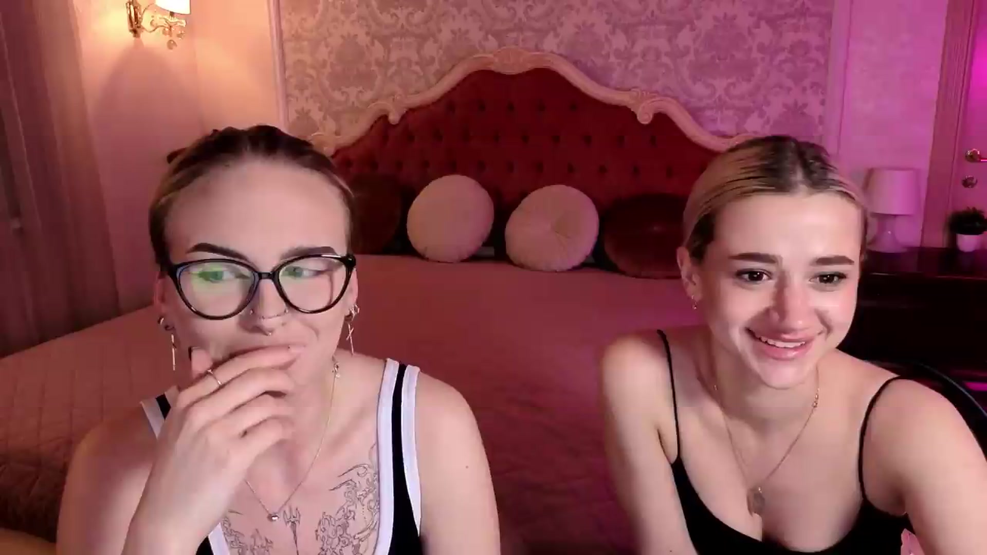 Gallery image thumbnail from Wildberry's myfreecams stream on, 05/19/2026, 16:13 image 5 of 20