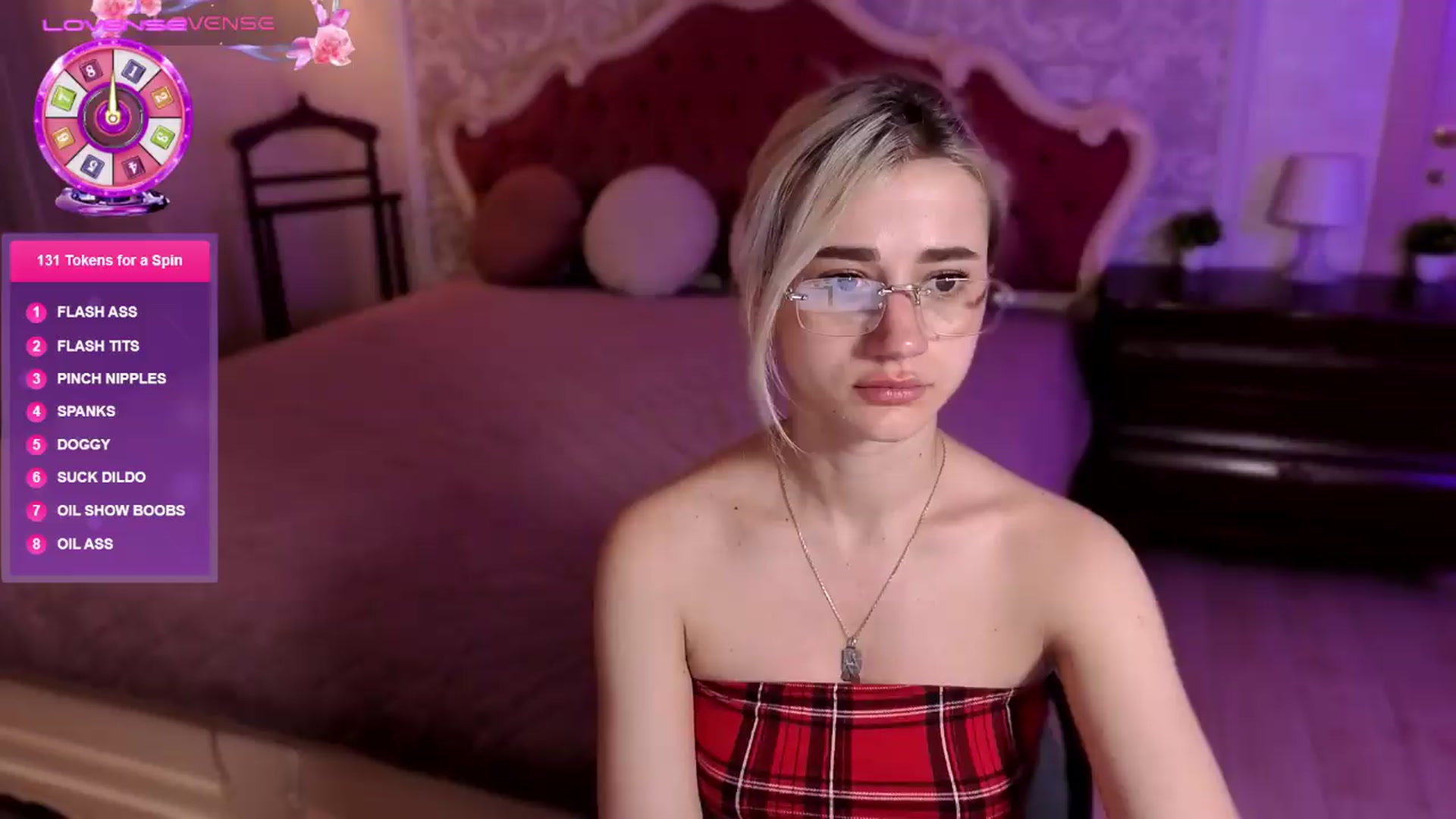 Gallery image thumbnail from Wildberry's myfreecams stream on, 06/12/2026, 12:55 image 14 of 20