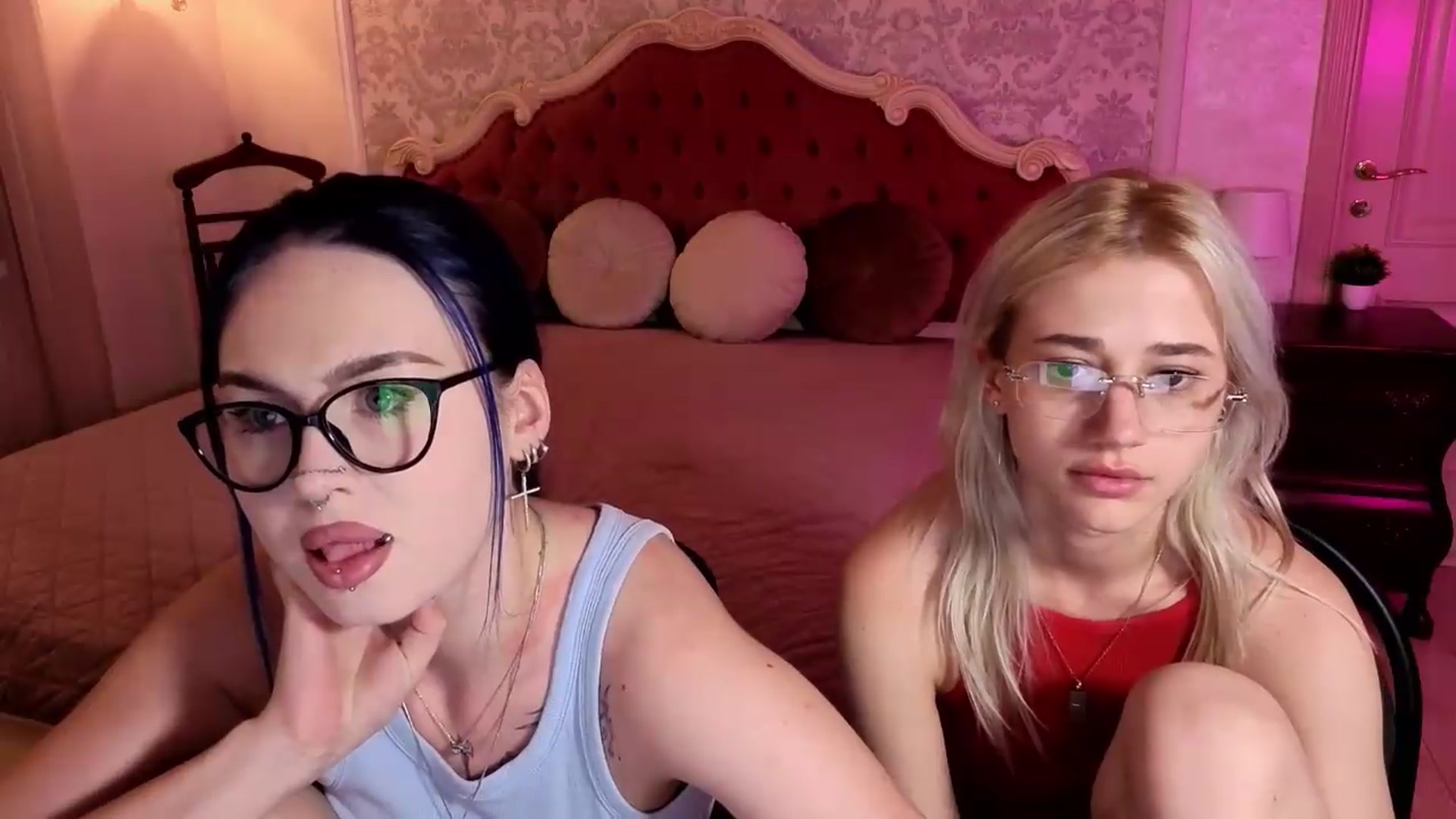Gallery image thumbnail from Wildberry's myfreecams stream on, 06/26/2026, 13:50 image 17 of 20