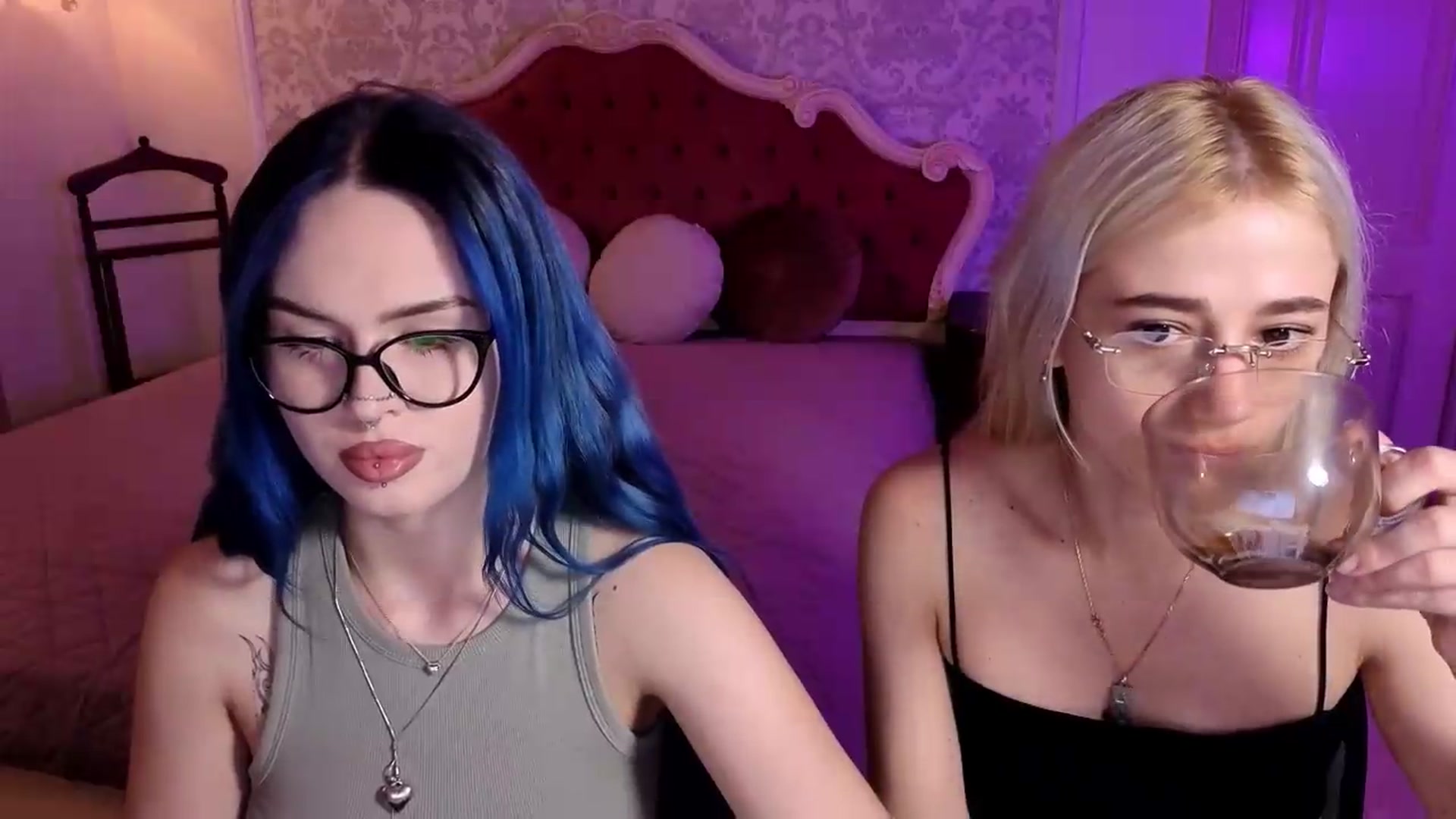 Gallery image thumbnail from Wildberry's myfreecams stream on, 07/01/2026, 13:21 image 10 of 20