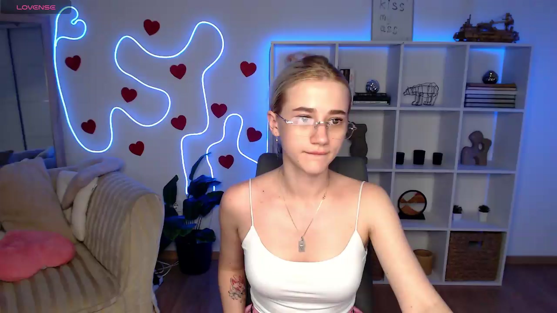 Gallery image thumbnail from Wildberry's myfreecams stream on, 07/02/2026, 17:06 image 2 of 20