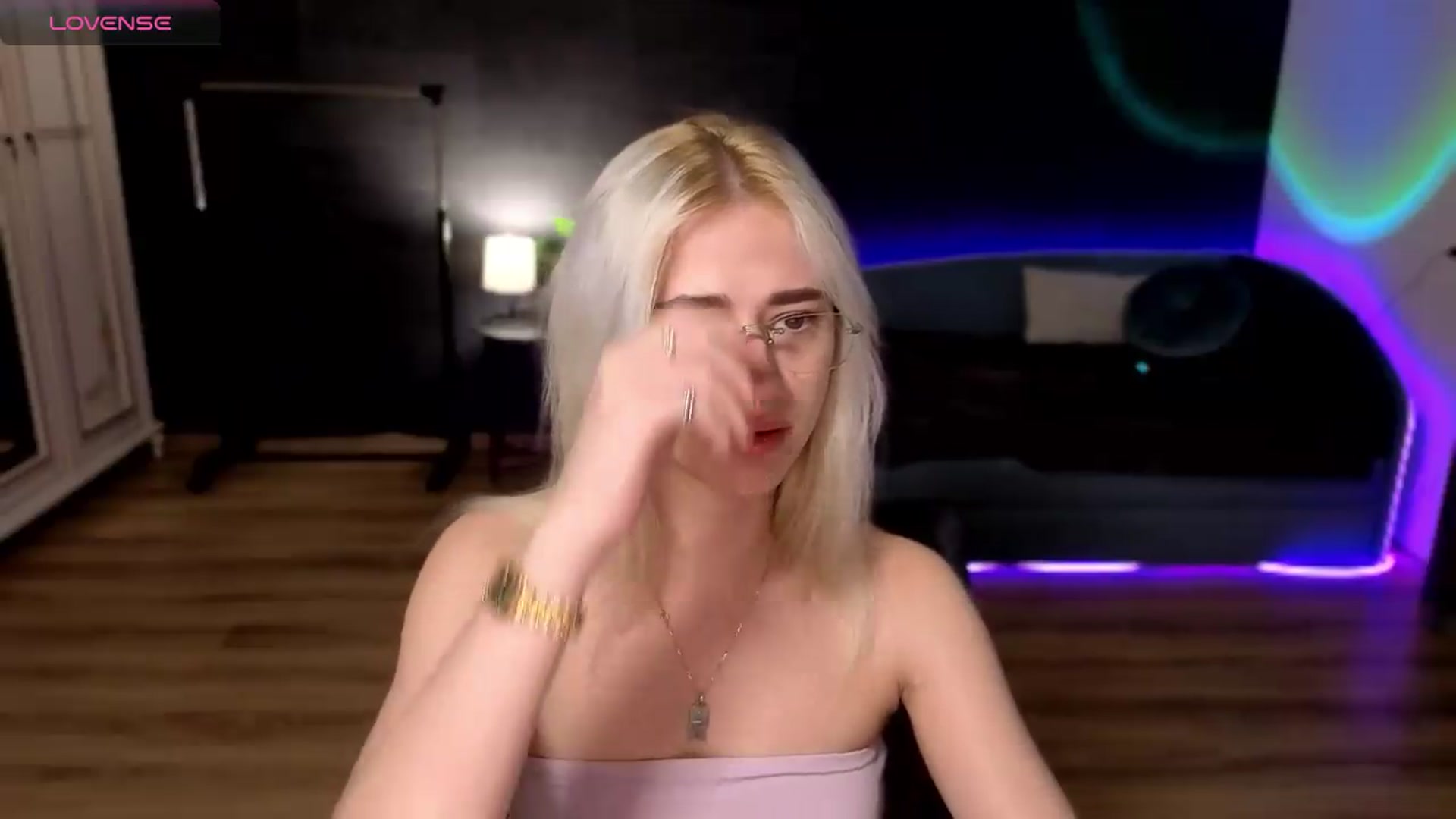 Gallery image thumbnail from Wildberry's myfreecams stream on, 07/07/2026, 14:53 image 14 of 20