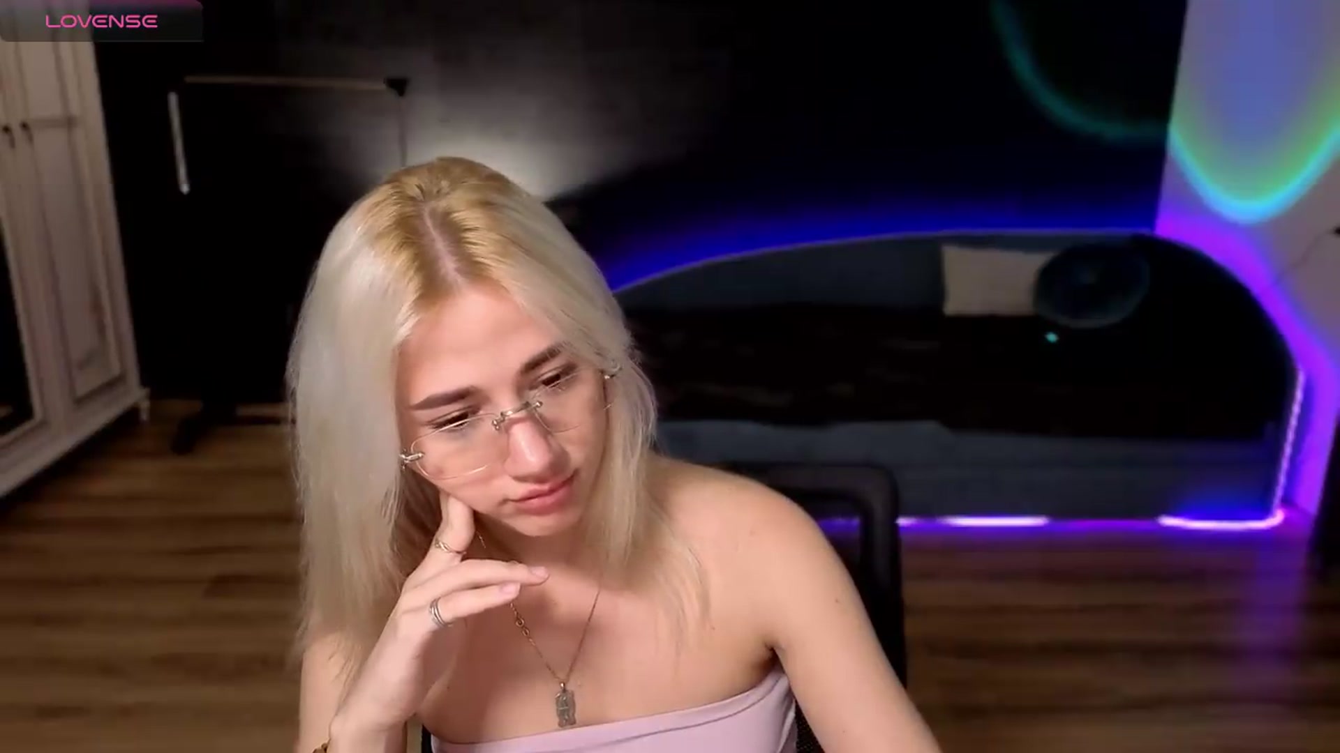 Gallery image thumbnail from Wildberry's myfreecams stream on, 07/07/2026, 14:53 image 12 of 20