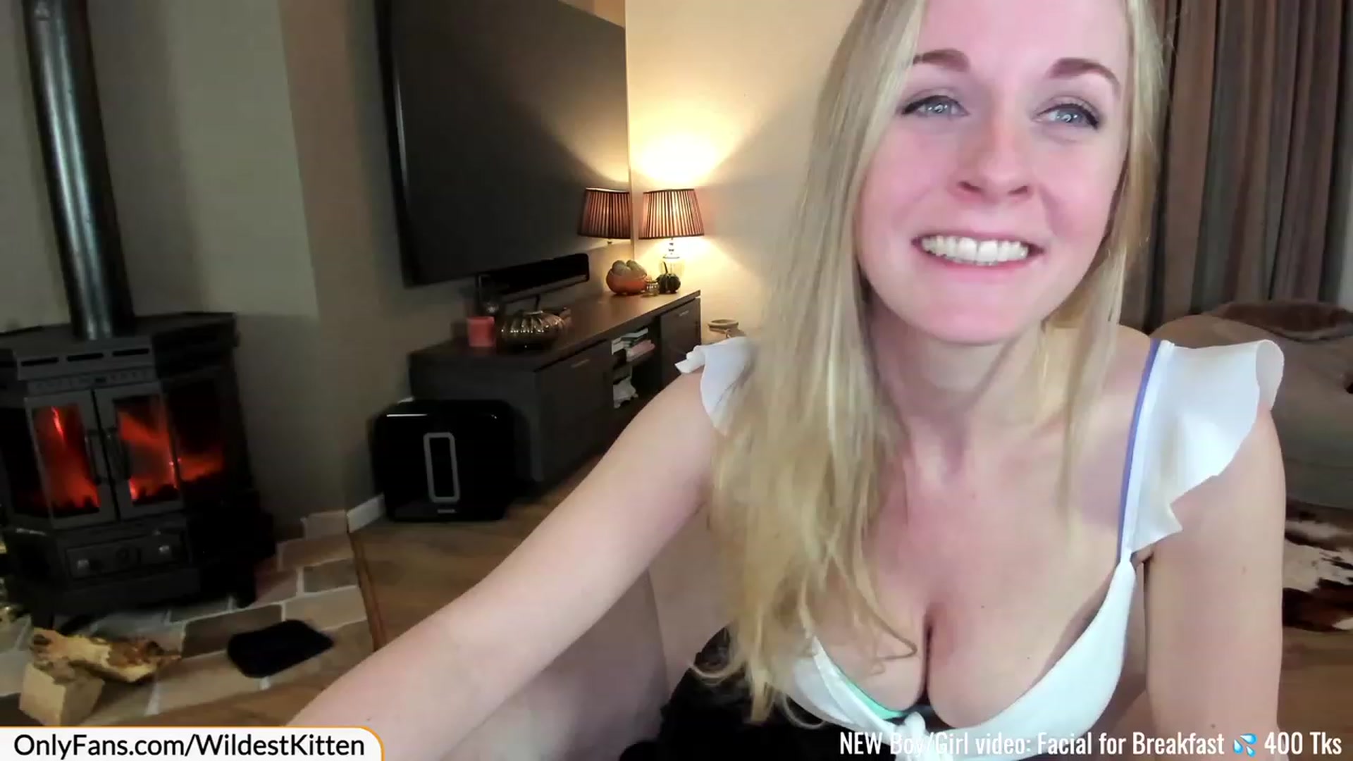 Gallery image thumbnail from WildestKitten's myfreecams stream on, 11/19/2022, 23:38 image 2 of 20