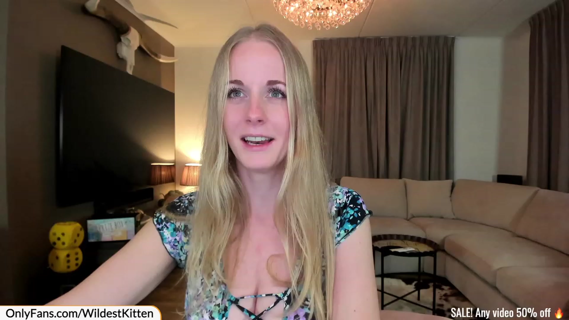 Gallery image thumbnail from WildestKitten's myfreecams stream on, 11/27/2022, 24:07 image 2 of 20