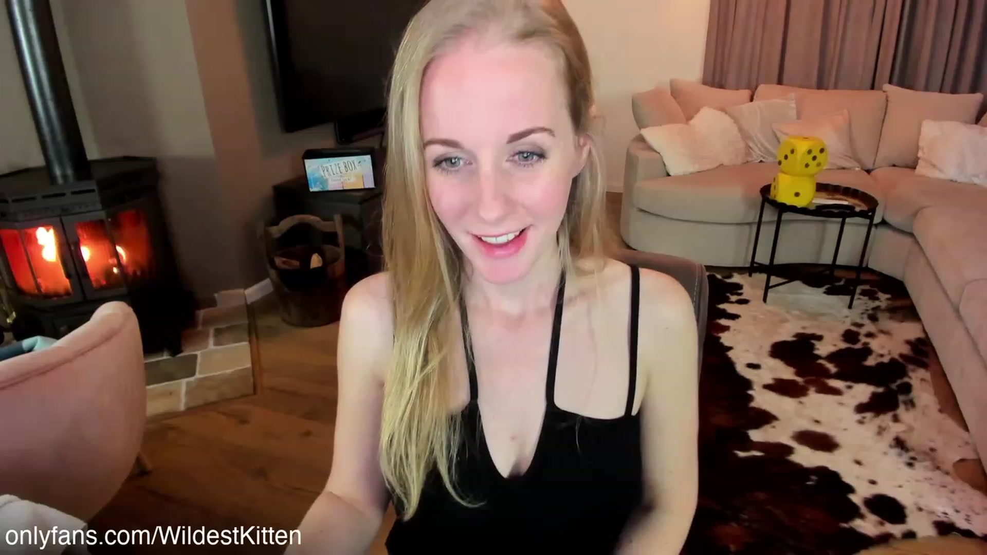 Gallery image thumbnail from WildestKitten's myfreecams stream on, 12/18/2022, 22:52 image 16 of 20