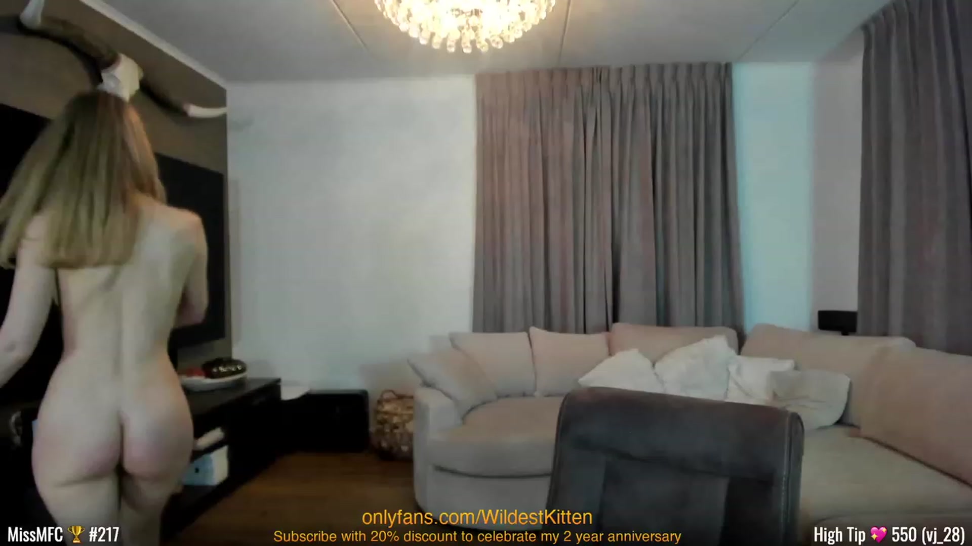 Gallery image thumbnail from WildestKitten's myfreecams stream on, 03/12/2023, 24:20 image 3 of 20