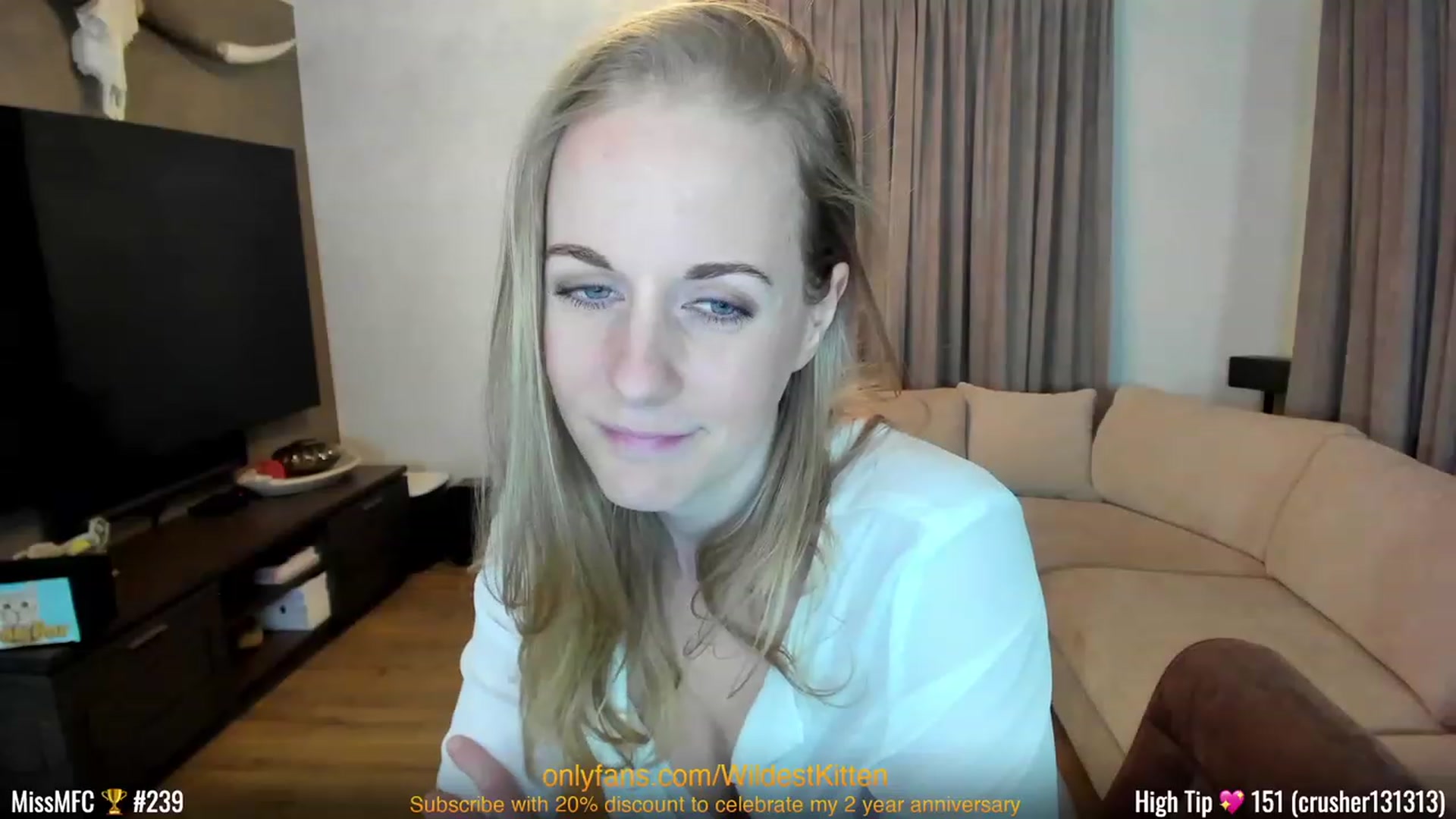 Gallery image thumbnail from WildestKitten's myfreecams stream on, 03/12/2023, 22:43 image 10 of 20
