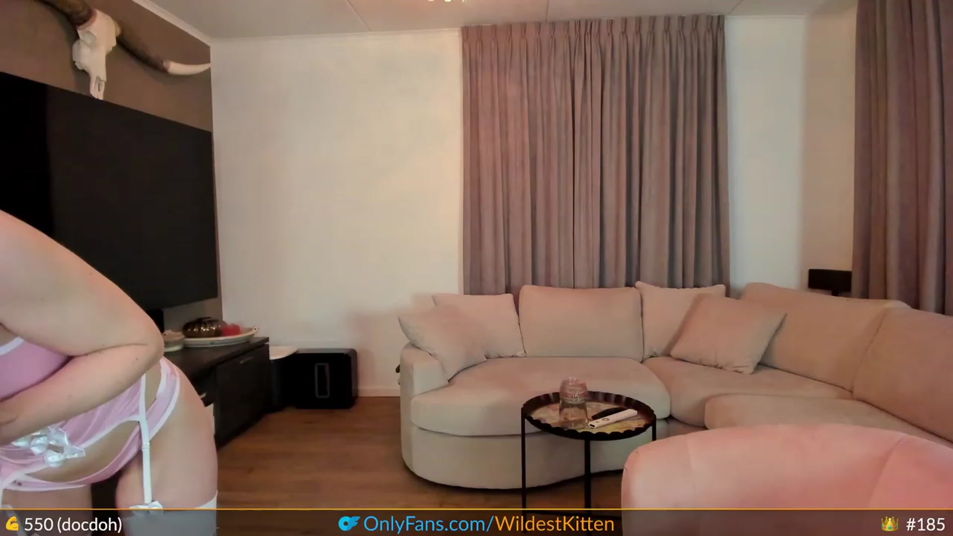 Gallery image thumbnail from WildestKitten's myfreecams stream on, 04/08/2023, 24:14 image 14 of 20