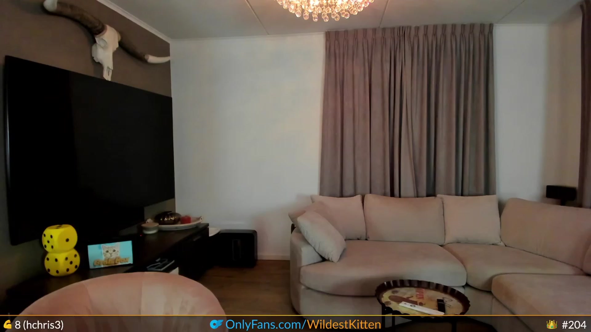 Gallery image thumbnail from WildestKitten's myfreecams stream on, 04/21/2023, 23:42 image 6 of 20