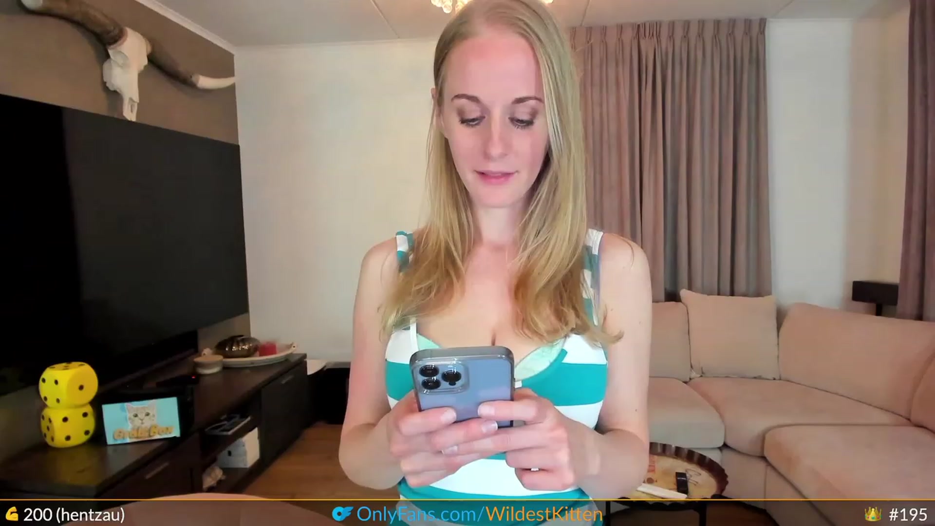 Gallery image thumbnail from WildestKitten's myfreecams stream on, 04/22/2023, 21:30 image 13 of 20