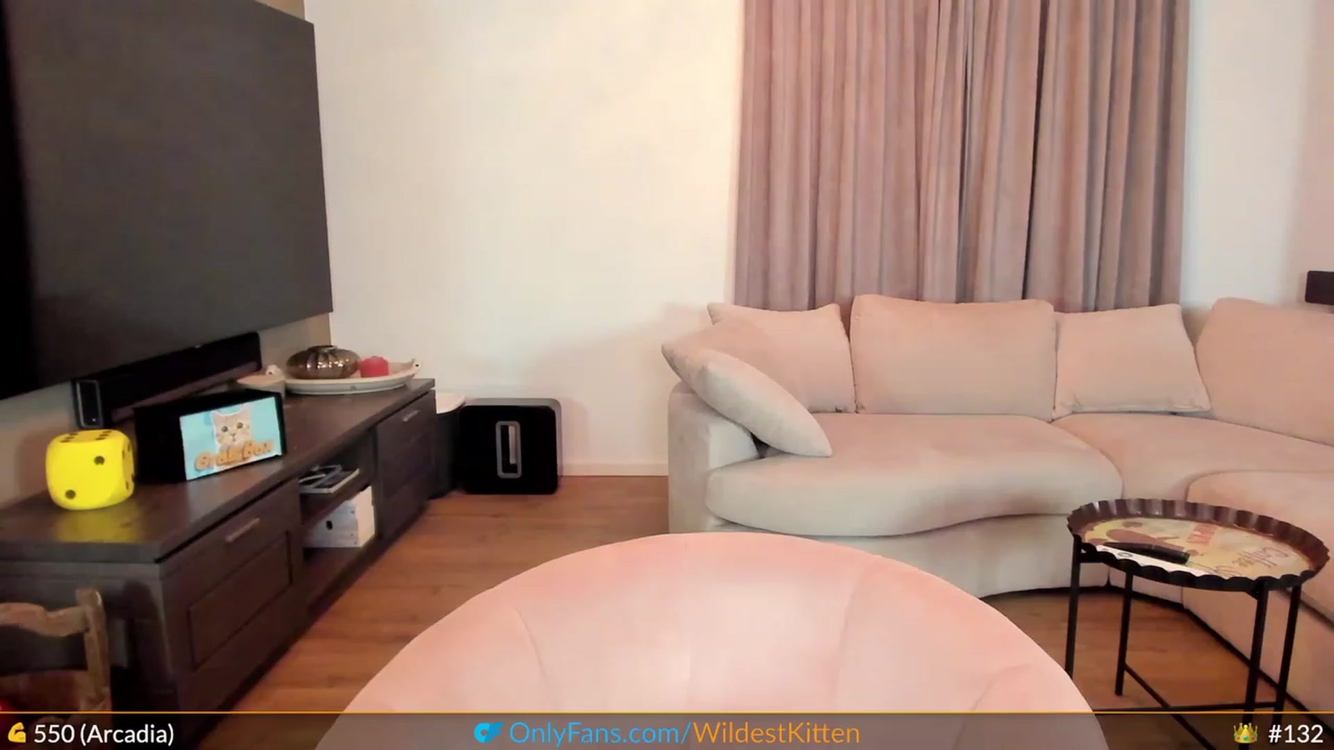 Gallery image thumbnail from WildestKitten's myfreecams stream on, 04/28/2023, 24:02 image 6 of 20