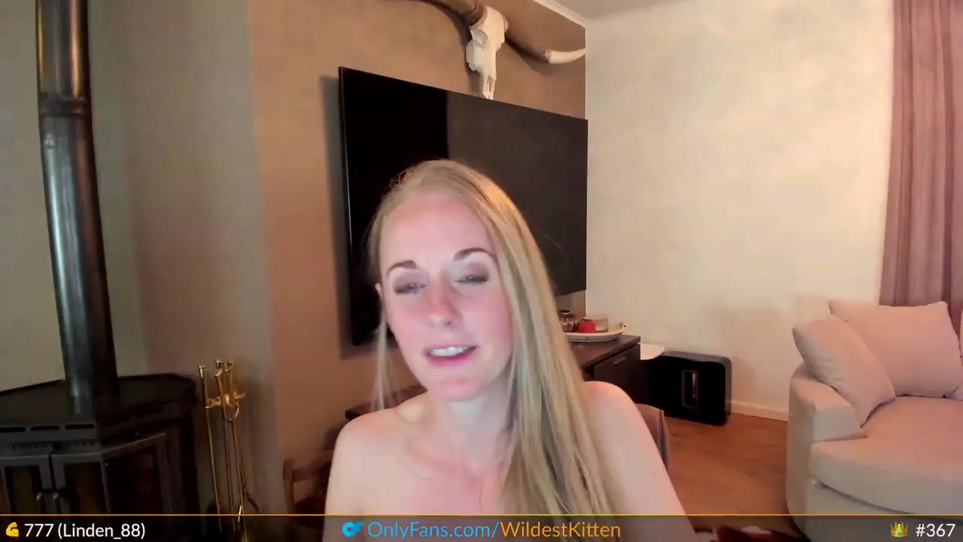 Gallery image thumbnail from WildestKitten's myfreecams stream on, 05/19/2023, 23:01 image 13 of 20