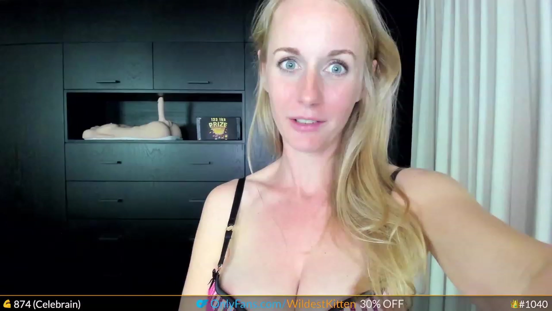 Gallery image thumbnail from WildestKitten's myfreecams stream on, 07/02/2023, 22:01 image 10 of 20