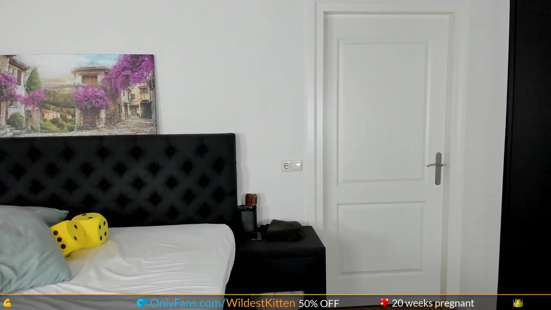 Gallery image thumbnail from WildestKitten's myfreecams stream on, 10/06/2023, 23:08 image 15 of 20