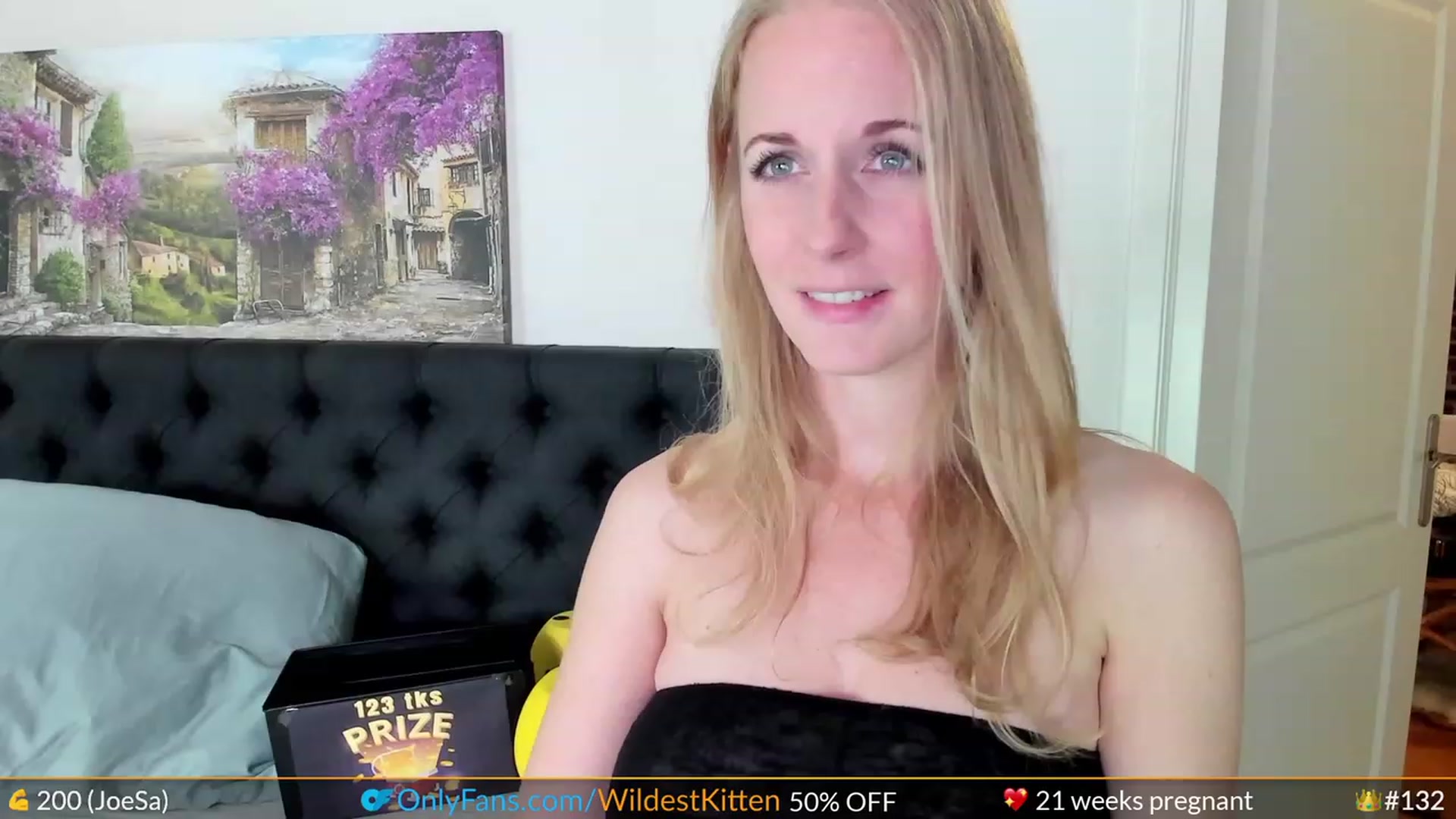 Gallery image thumbnail from WildestKitten's myfreecams stream on, 10/11/2023, 22:31 image 6 of 20