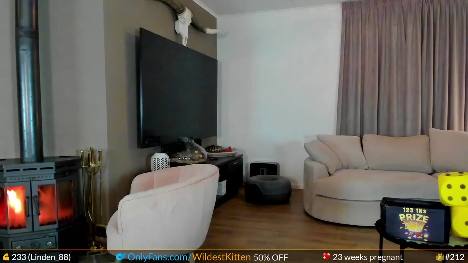 Gallery image thumbnail from WildestKitten's myfreecams stream on, 10/22/2023, 23:24 image 4 of 20