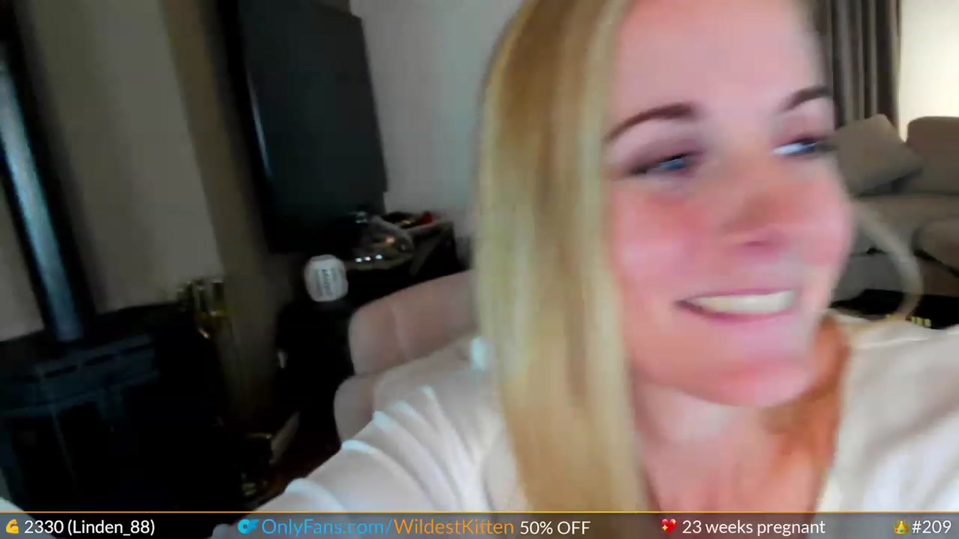 Gallery image thumbnail from WildestKitten's myfreecams stream on, 10/24/2023, 22:52 image 15 of 20