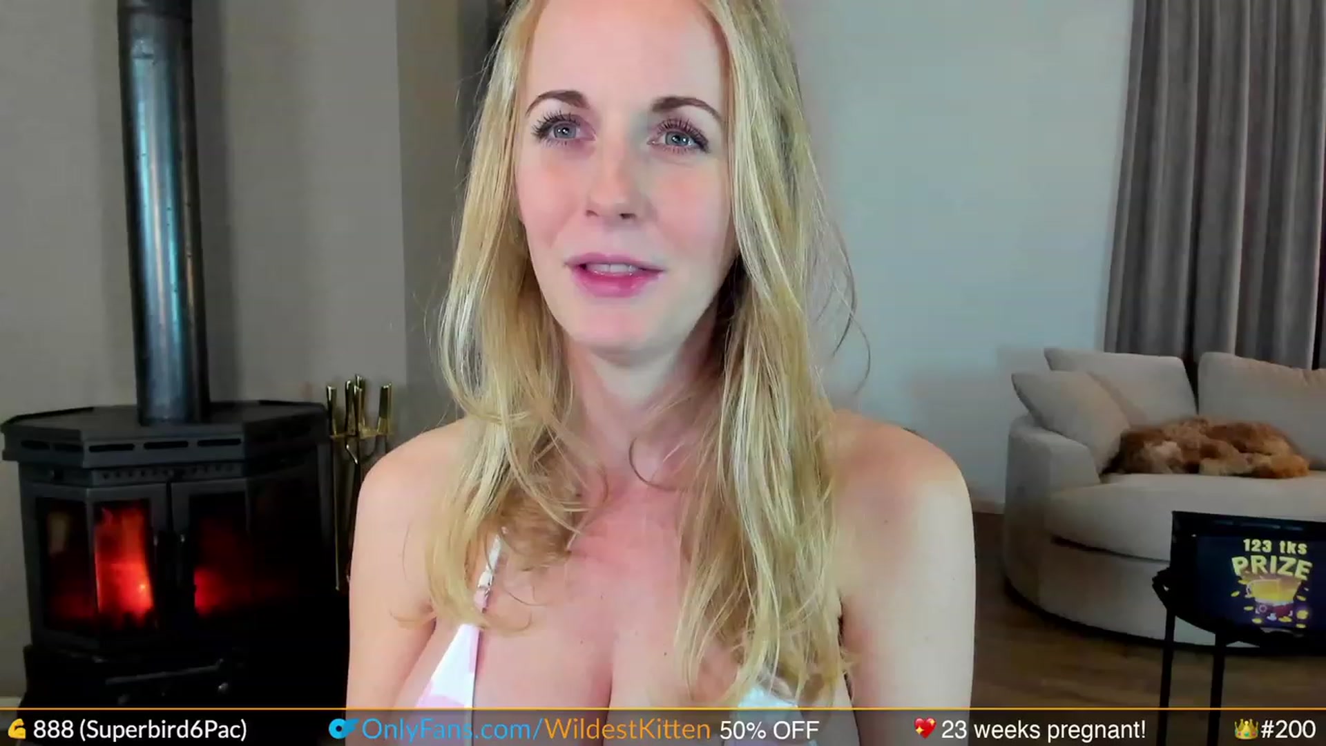 Gallery image thumbnail from WildestKitten's myfreecams stream on, 10/25/2023, 23:23 image 17 of 20