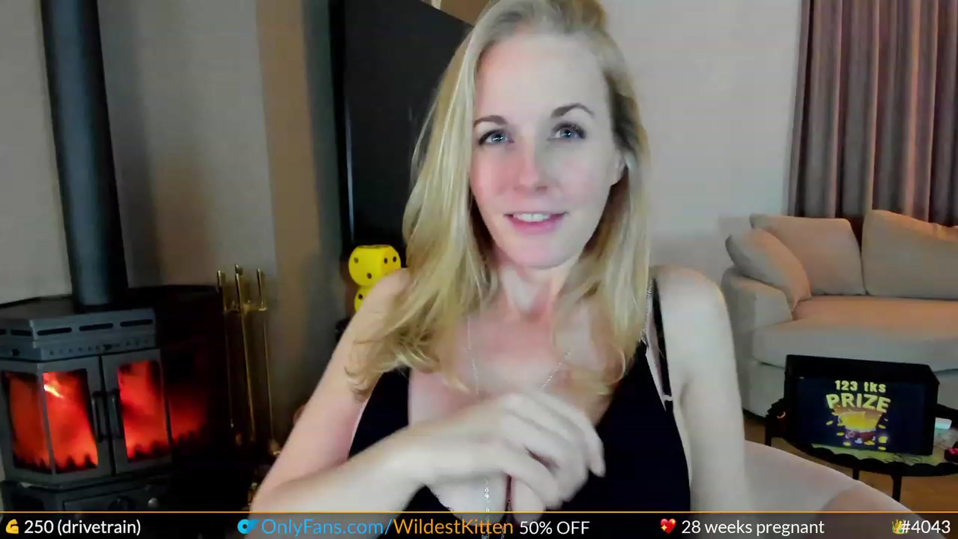 Gallery image thumbnail from WildestKitten's myfreecams stream on, 11/25/2023, 21:32 image 4 of 20