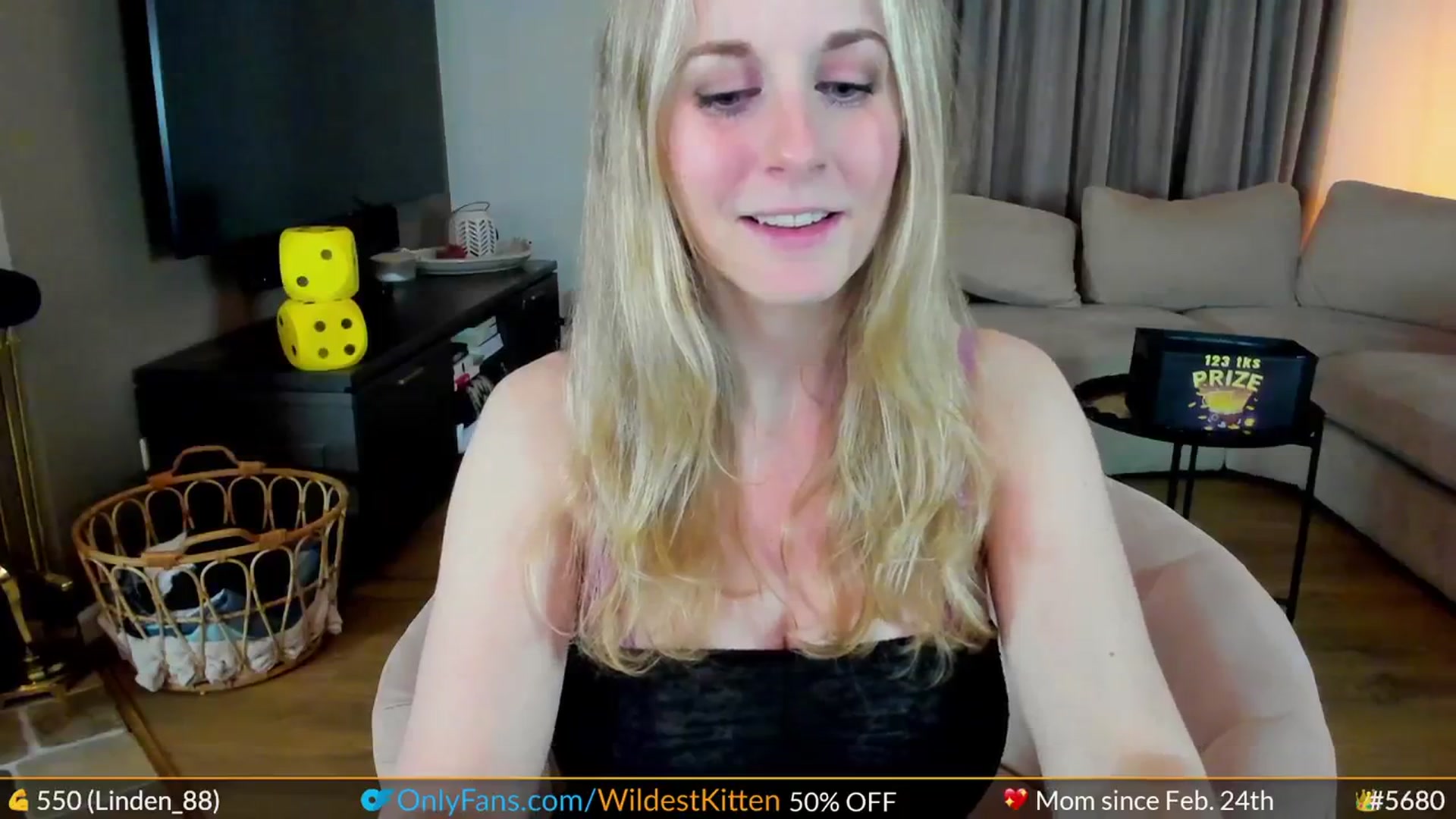 Gallery image thumbnail from WildestKitten's myfreecams stream on, 03/15/2024, 21:18 image 12 of 20