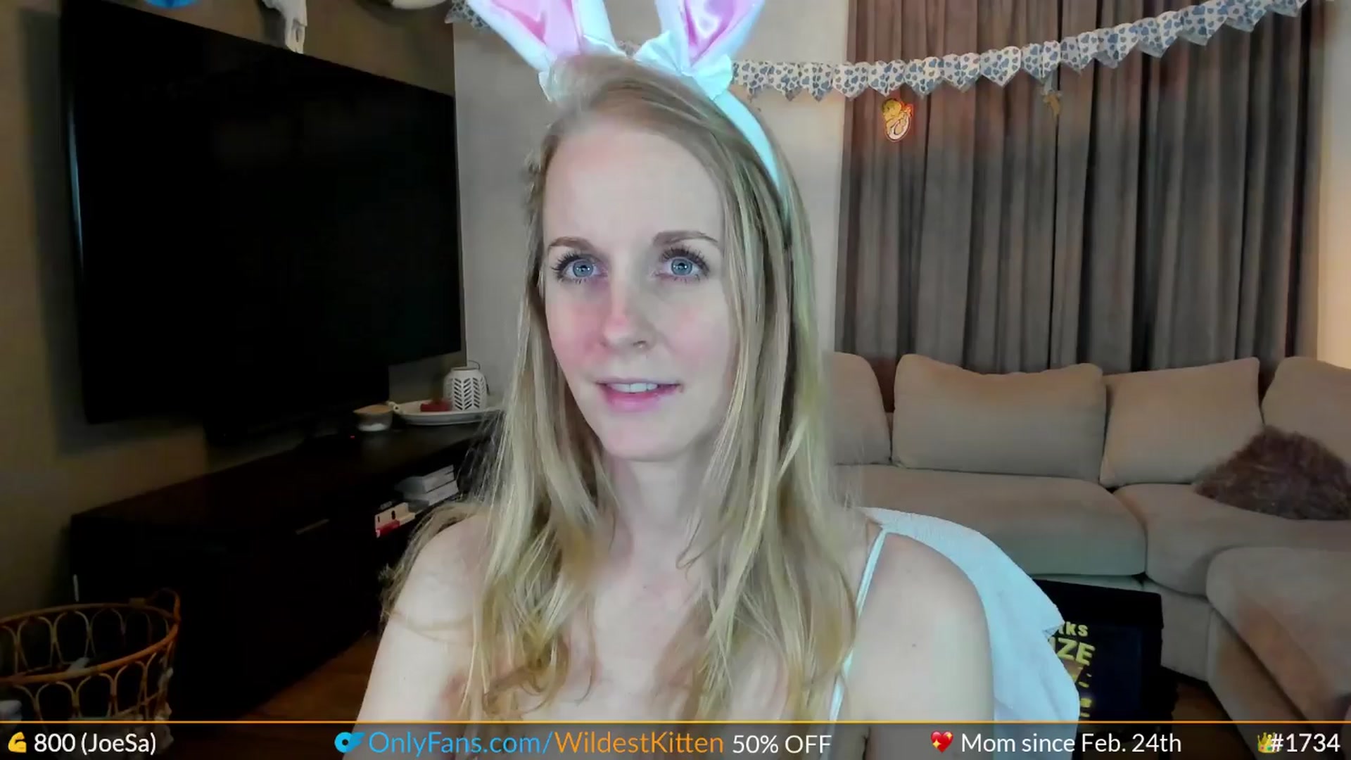 Gallery image thumbnail from WildestKitten's myfreecams stream on, 03/30/2024, 22:29 image 14 of 20