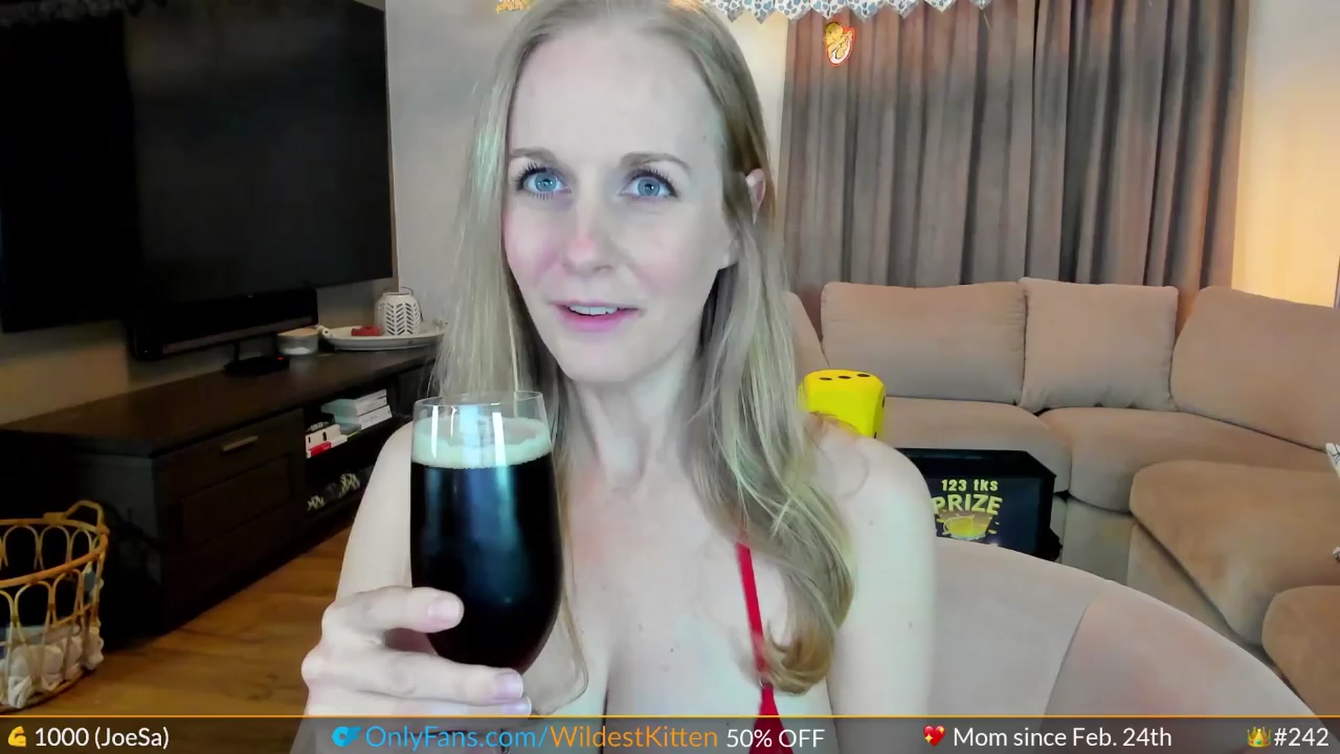 Gallery image thumbnail from WildestKitten's myfreecams stream on, 04/01/2024, 22:42 image 4 of 20