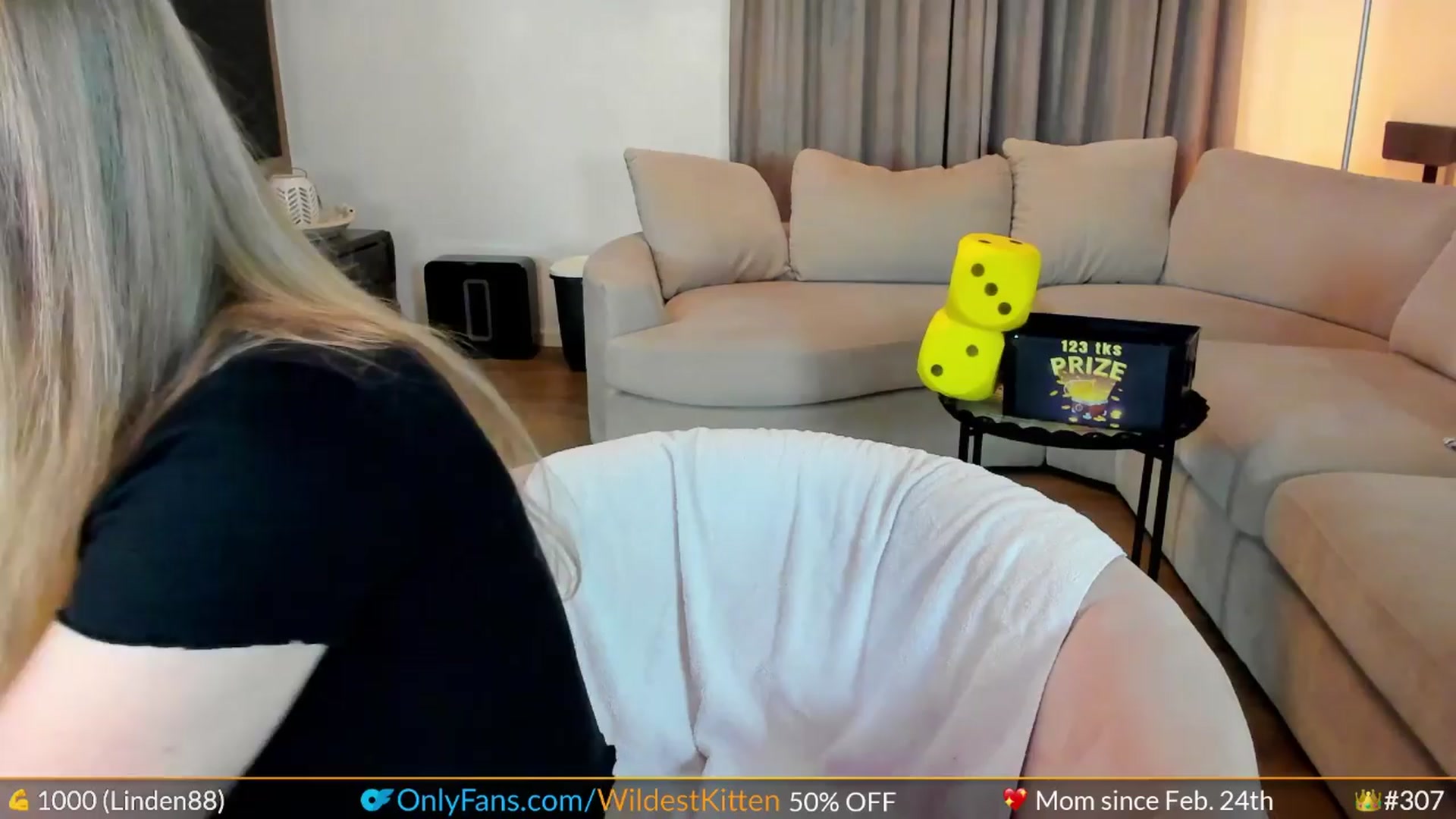 Gallery image thumbnail from WildestKitten's myfreecams stream on, 04/10/2024, 23:36 image 1 of 20