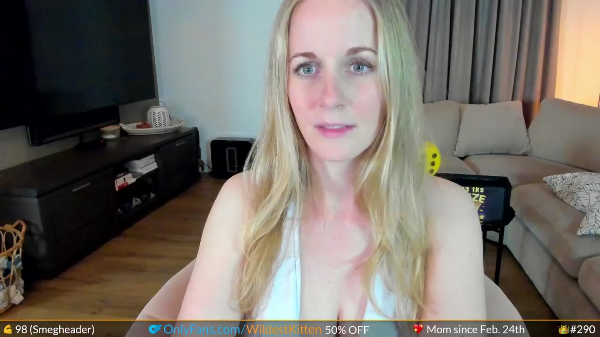 Gallery image thumbnail from WildestKitten's myfreecams stream on, 04/13/2024, 23:05 image 3 of 20