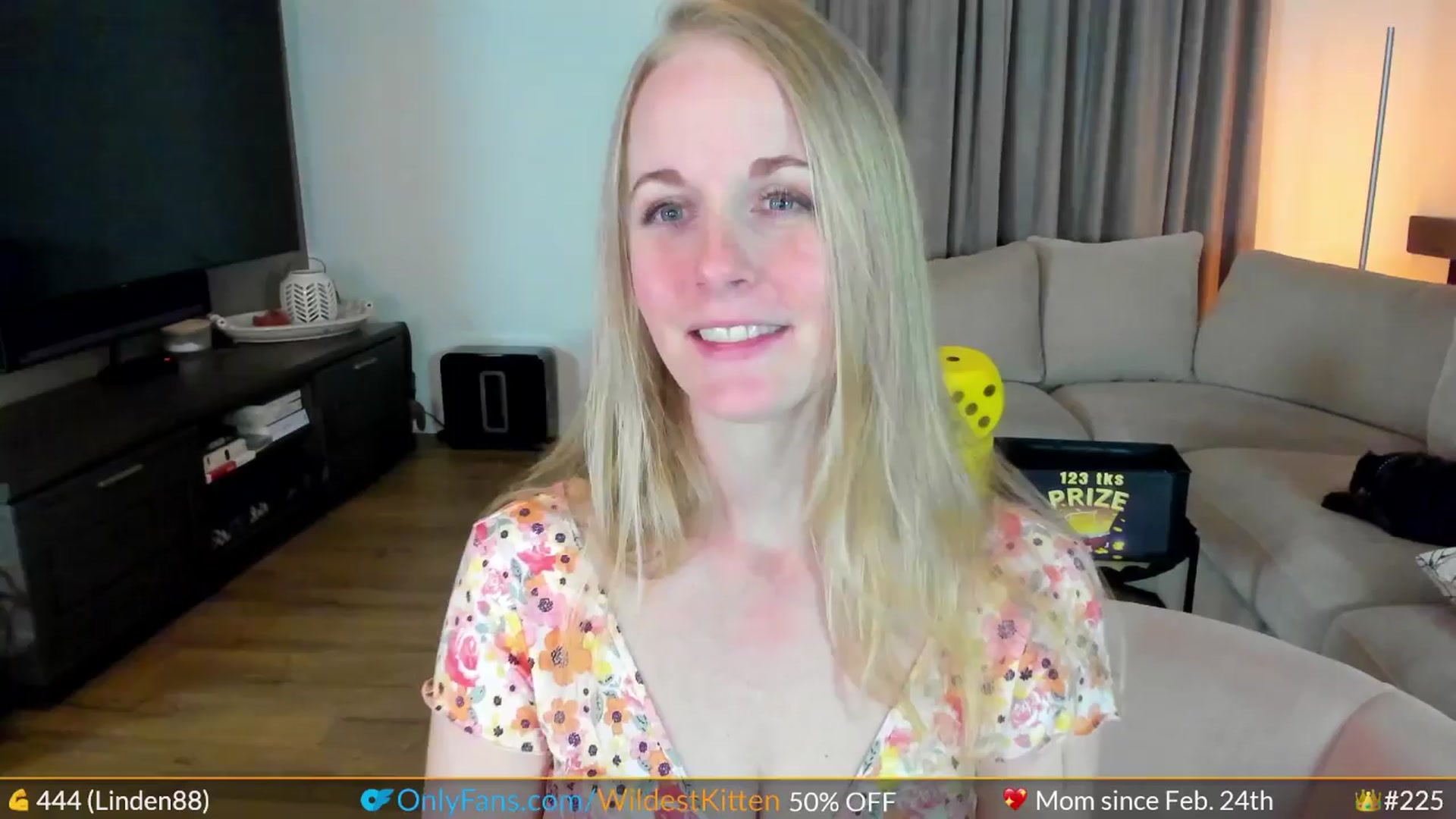 Gallery image thumbnail from WildestKitten's myfreecams stream on, 04/14/2024, 22:10 image 12 of 20