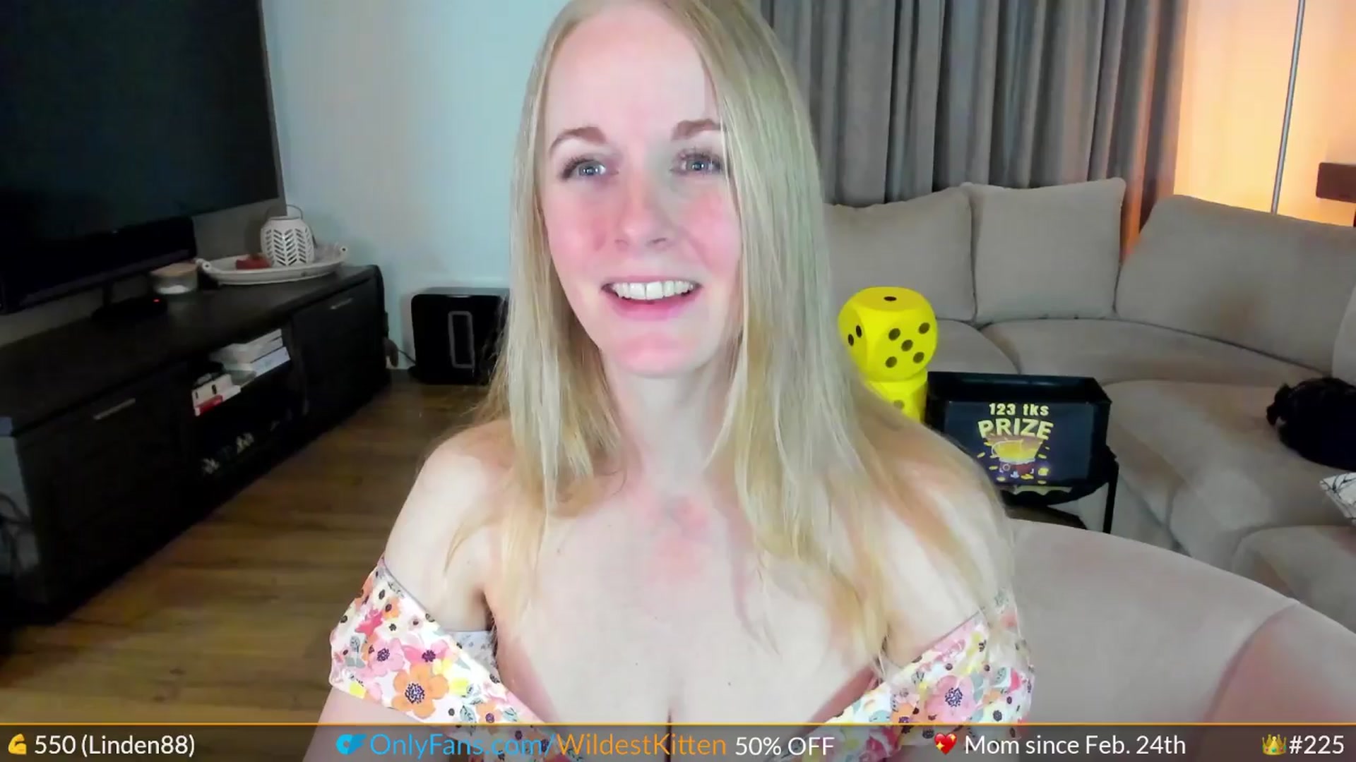 Gallery image thumbnail from WildestKitten's myfreecams stream on, 04/14/2024, 22:10 image 14 of 20