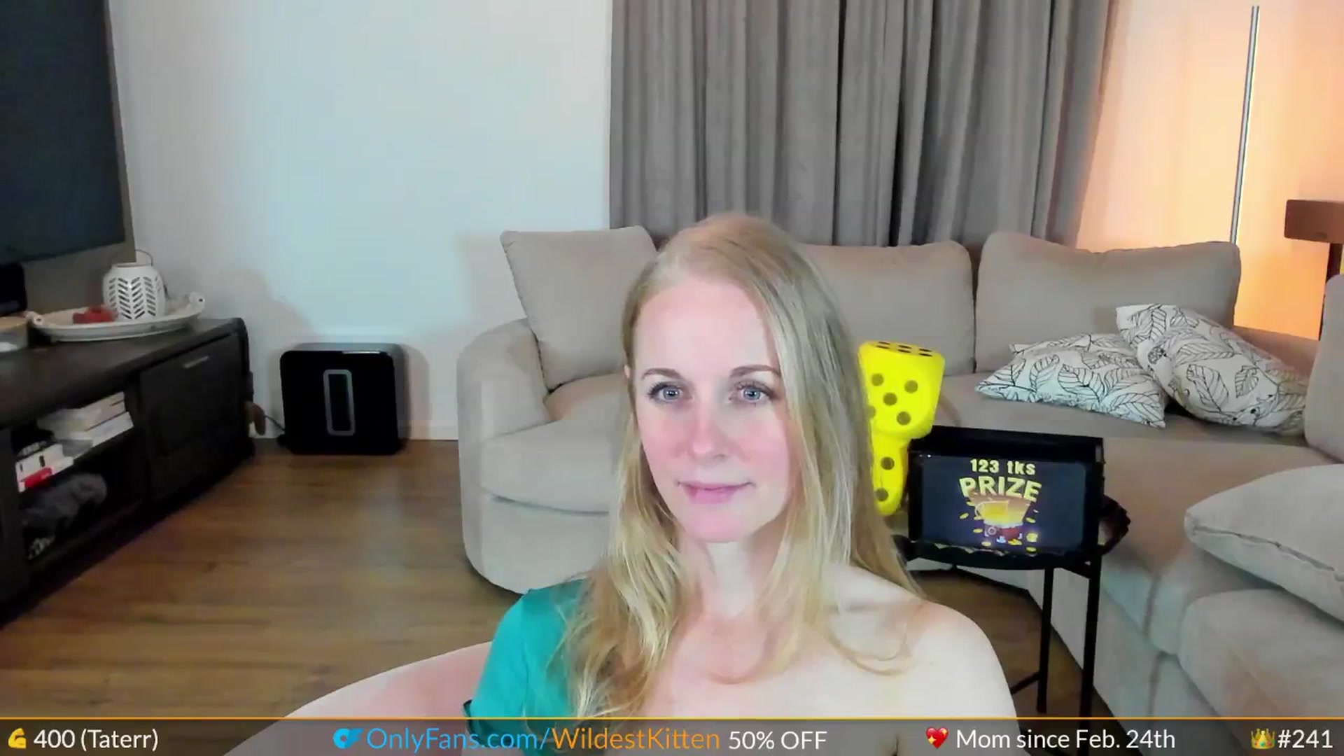 Gallery image thumbnail from WildestKitten's myfreecams stream on, 04/18/2024, 22:19 image 14 of 20