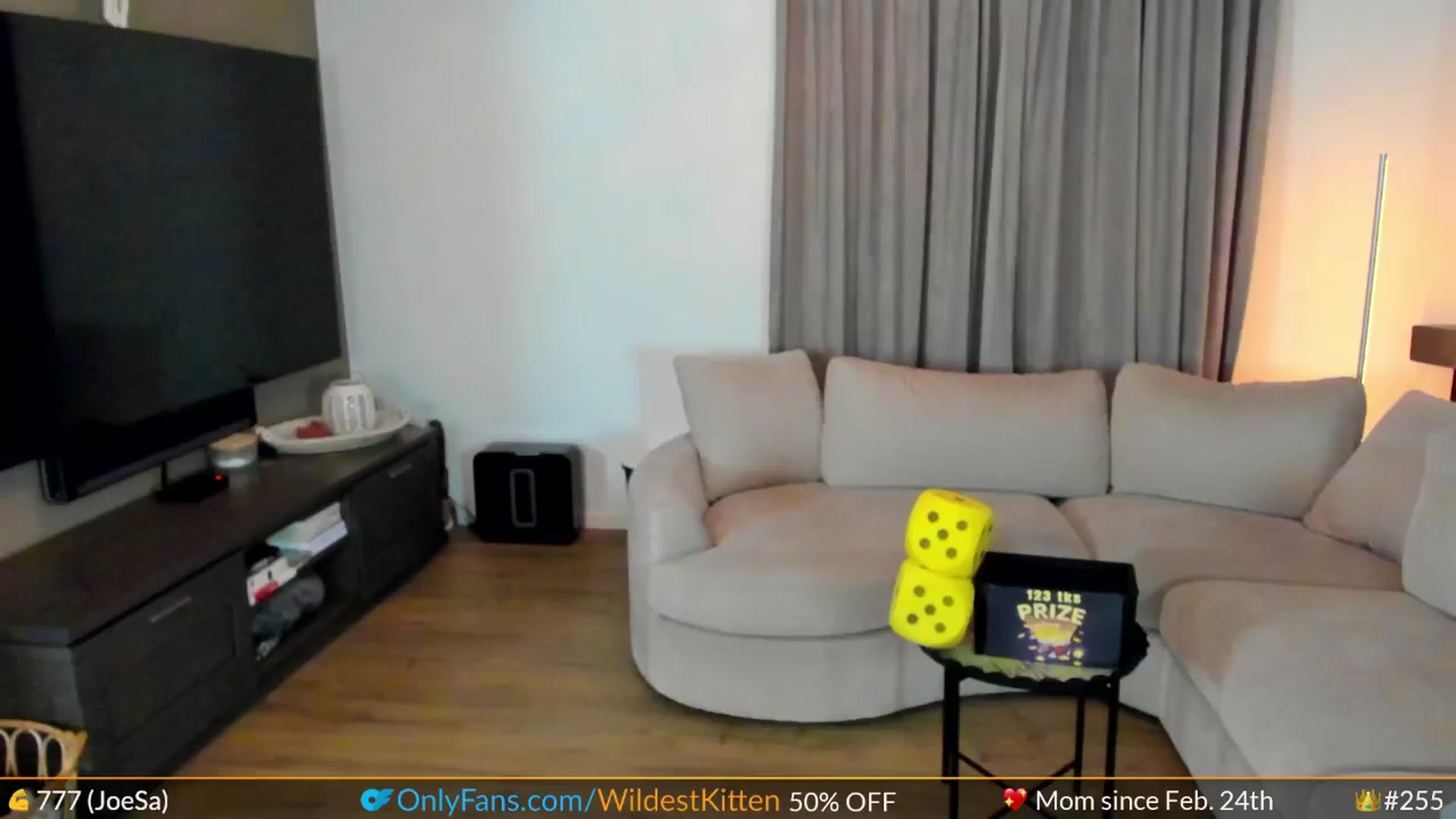 Gallery image thumbnail from WildestKitten's myfreecams stream on, 04/19/2024, 23:00 image 16 of 20