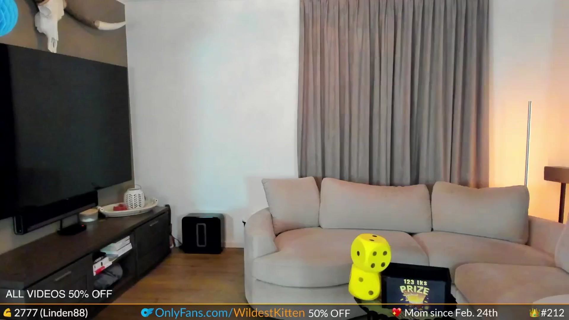 Gallery image thumbnail from WildestKitten's myfreecams stream on, 04/20/2024, 23:20 image 3 of 20