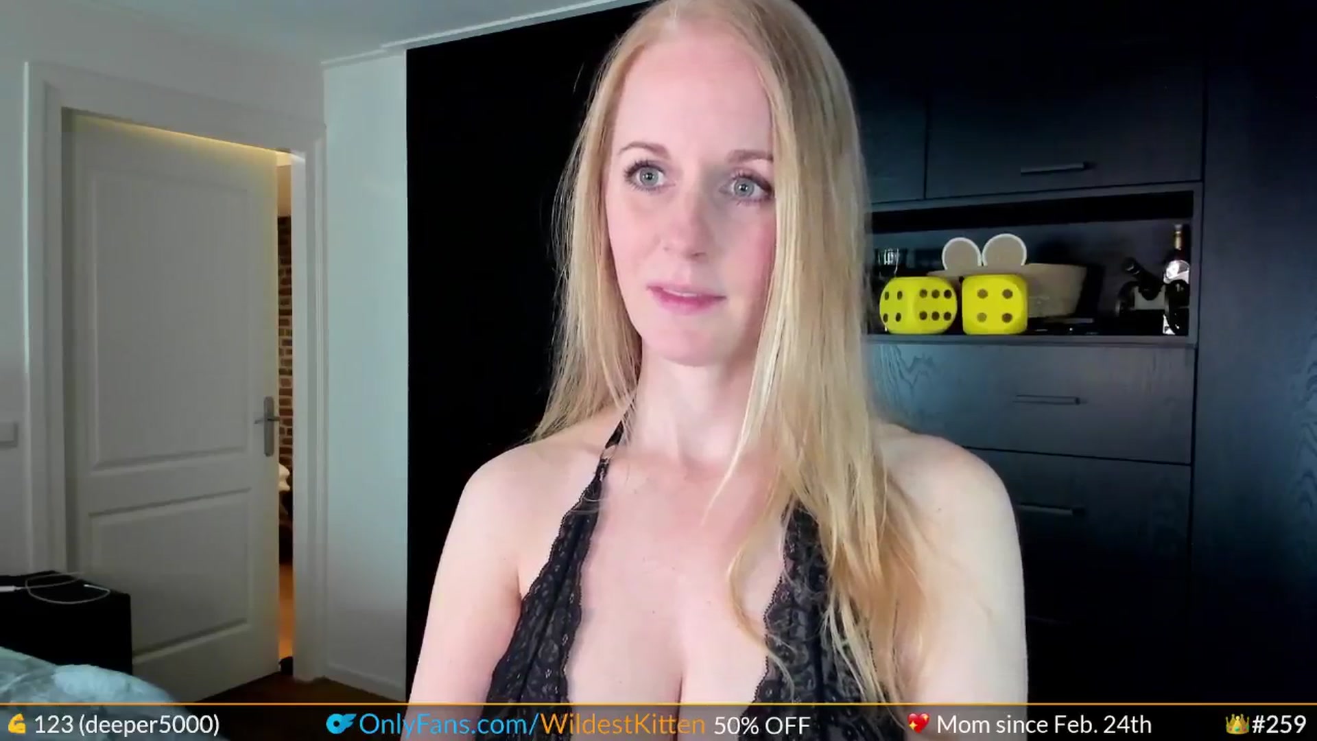 Gallery image thumbnail from WildestKitten's myfreecams stream on, 04/25/2024, 22:43 image 3 of 20