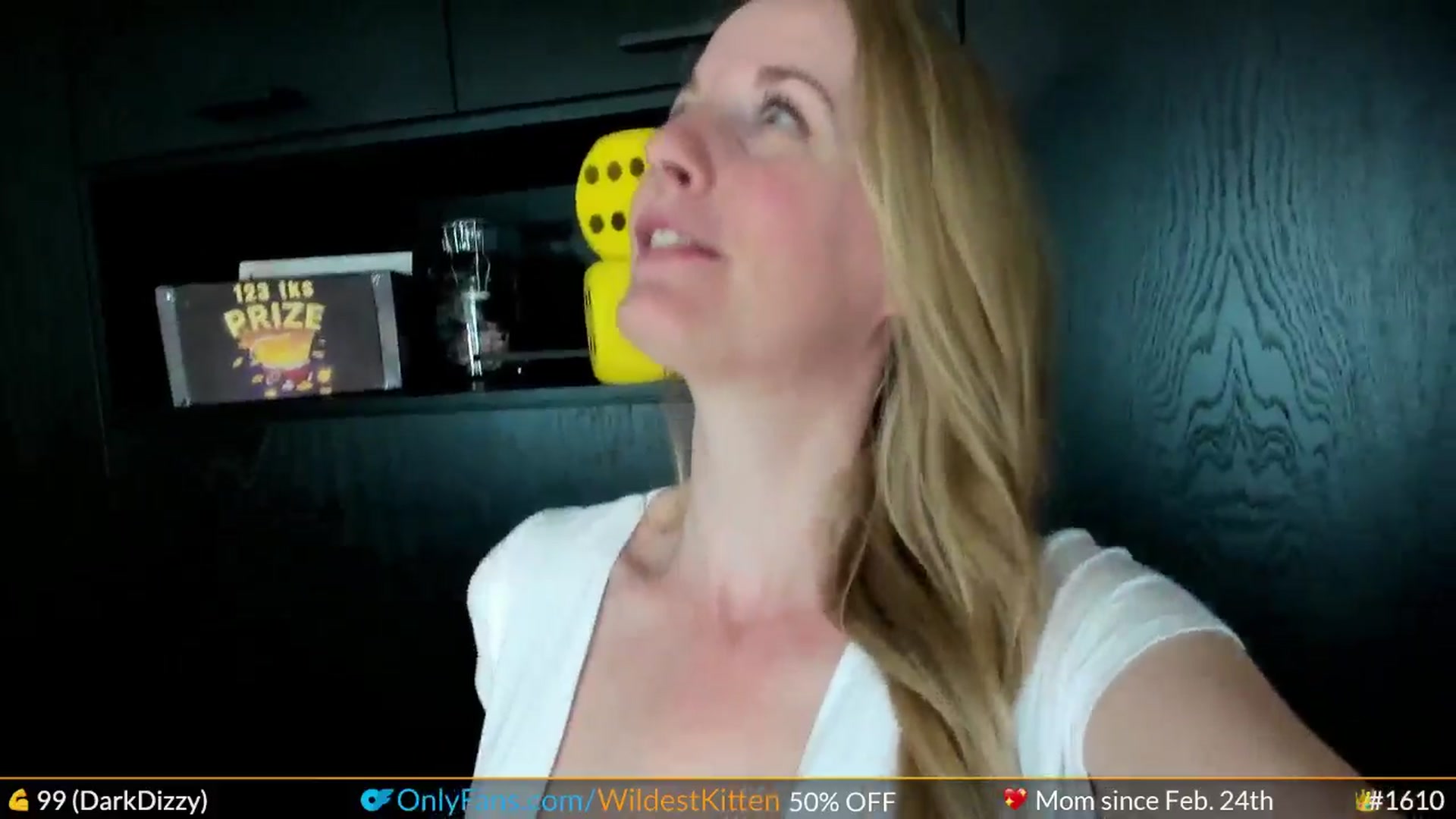 Gallery image thumbnail from WildestKitten's myfreecams stream on, 05/05/2024, 24:02 image 4 of 20