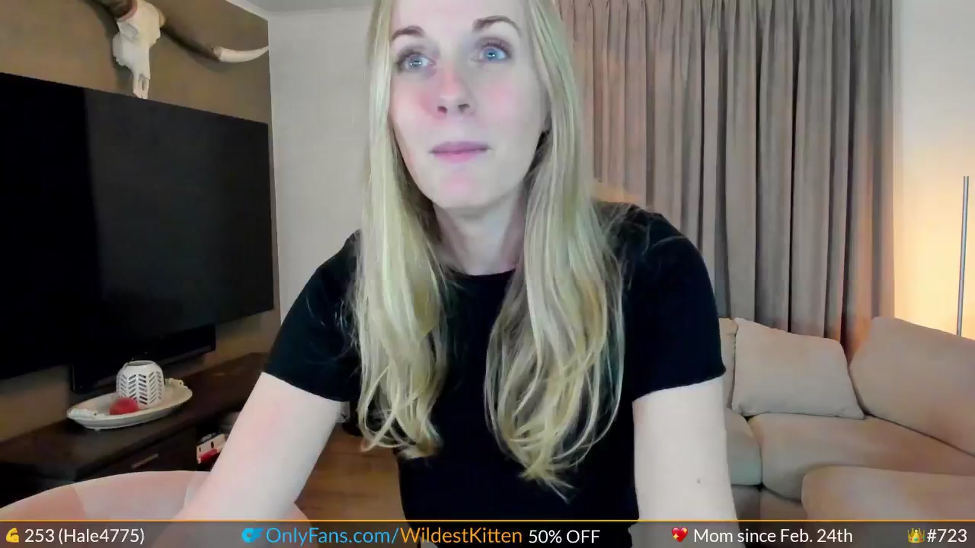 Gallery image thumbnail from WildestKitten's myfreecams stream on, 05/29/2024, 23:06 image 13 of 20