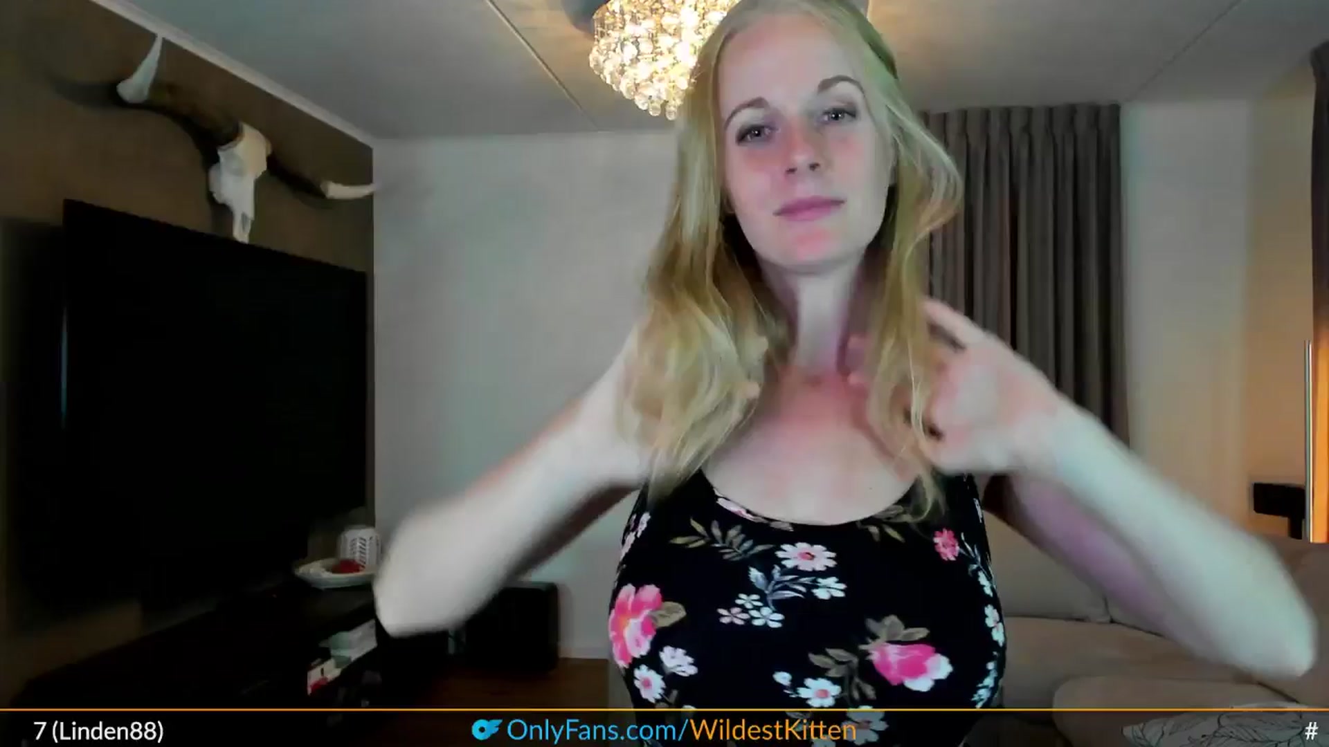 Gallery image thumbnail from WildestKitten's myfreecams stream on, 08/01/2024, 22:42 image 2 of 20