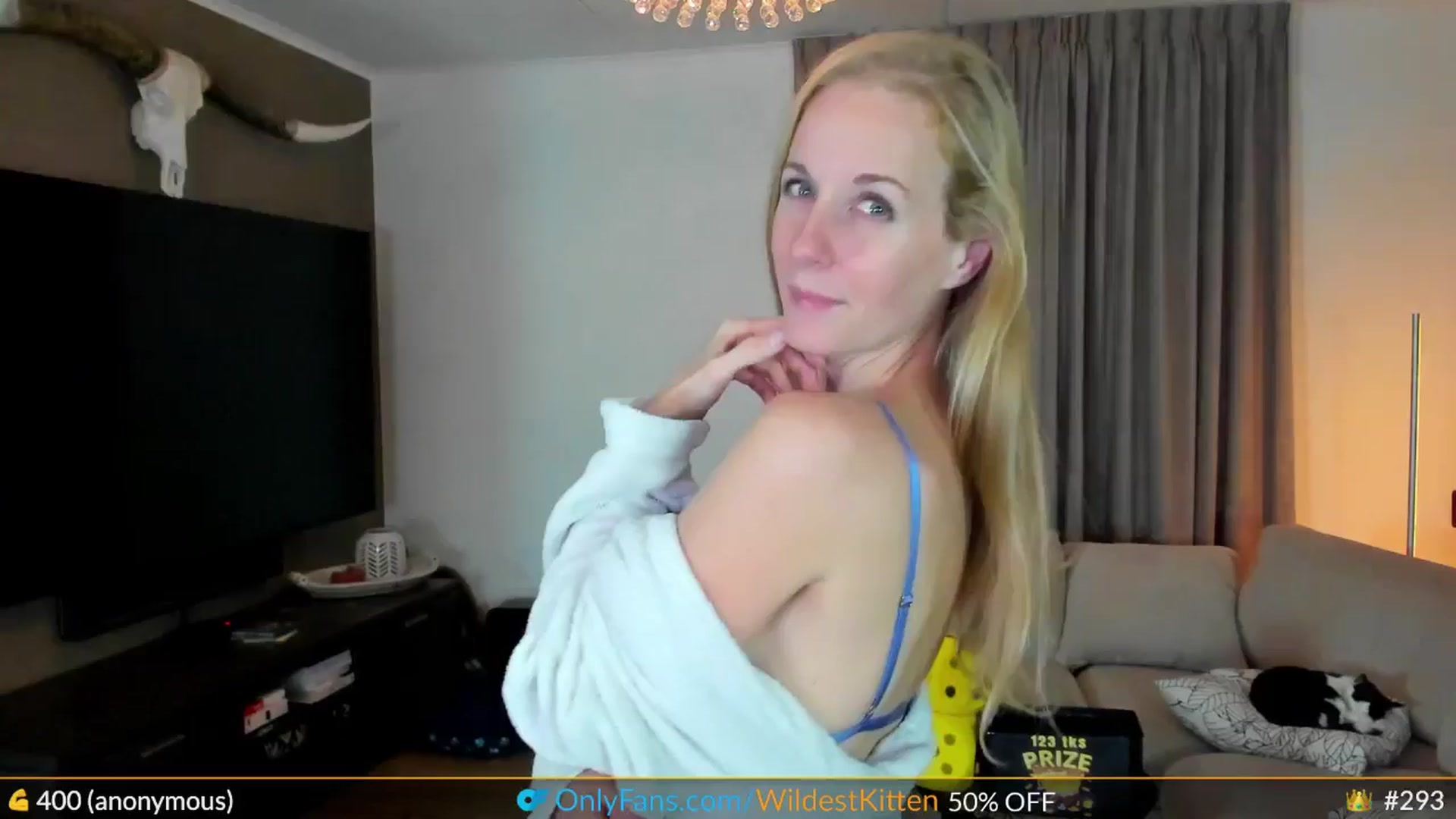 Gallery image thumbnail from WildestKitten's myfreecams stream on, 10/19/2024, 24:05 image 9 of 20