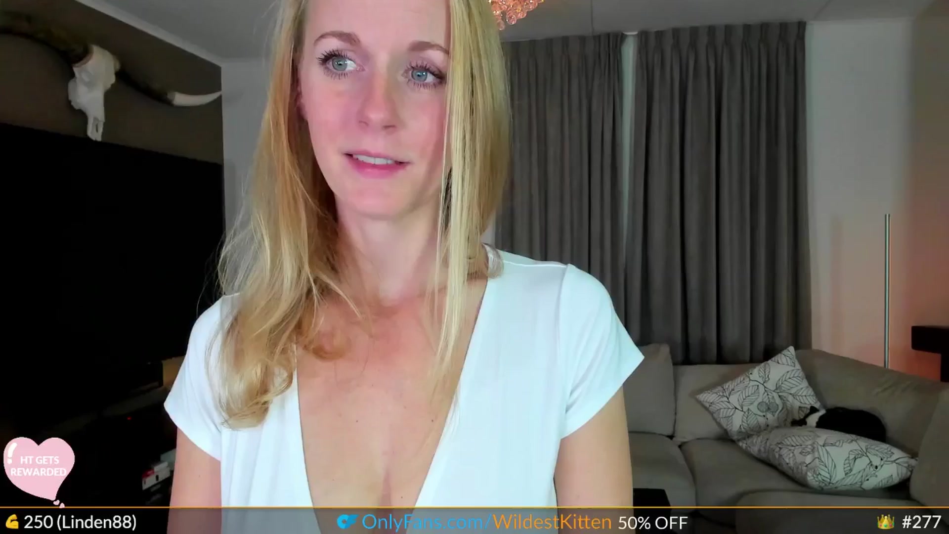 Gallery image thumbnail from WildestKitten's myfreecams stream on, 10/20/2024, 23:01 image 8 of 20